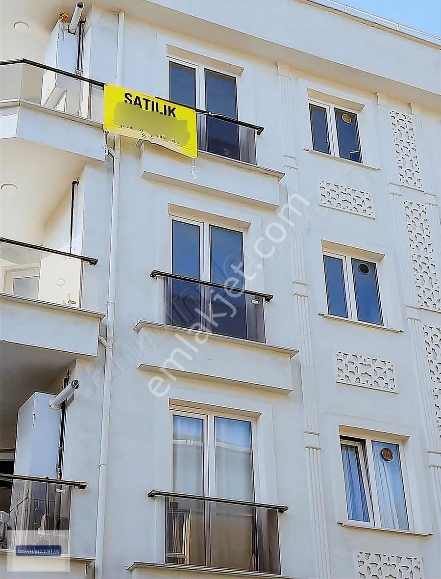 Beşyıldız Site Yakını İskanlı 3+1 Balkonlu Teraslı 4 Yıllık Bina - Görsel 14