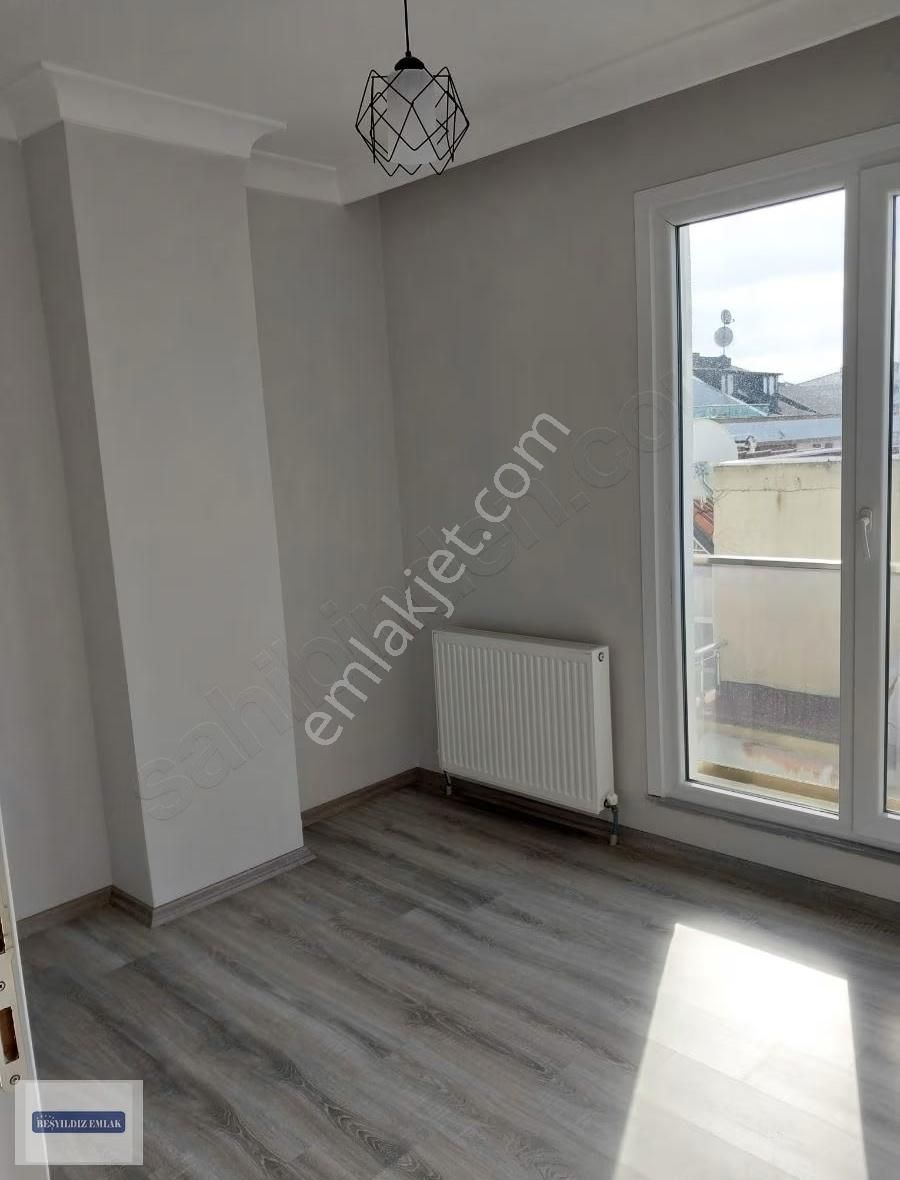 Beşyıldız Site Yakını İskanlı 3+1 Balkonlu Teraslı 4 Yıllık Bina - Görsel 24