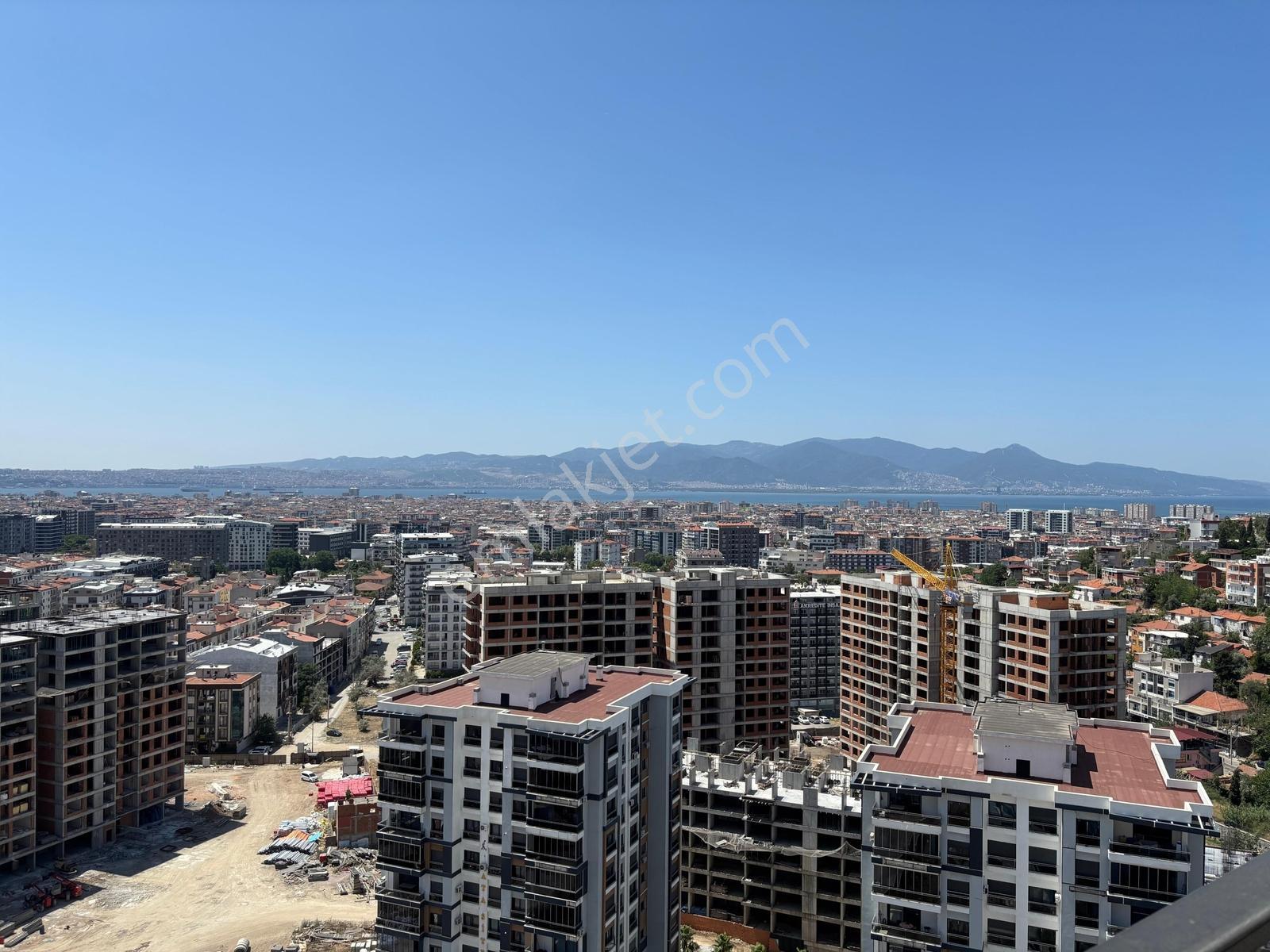 K.yaka Roge Towerda Harika Deniz Manzaralı 3+1 Satılık Daire Ş-6 - Görsel 3