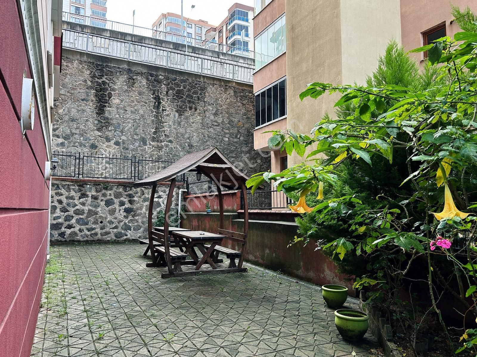 Trabzon Gayrimenkul'den 2 Nolu Beşirli 3+1 Kiralık Daire - Görsel 3