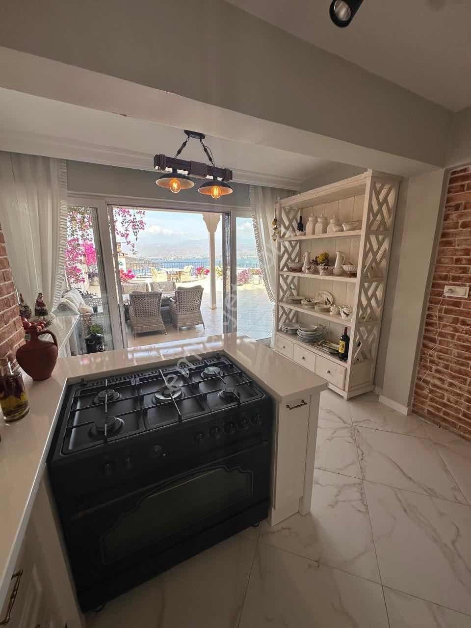 Deniz Manzaralı Özel 130m2 Teraslı Satılık Saire - Görsel 18