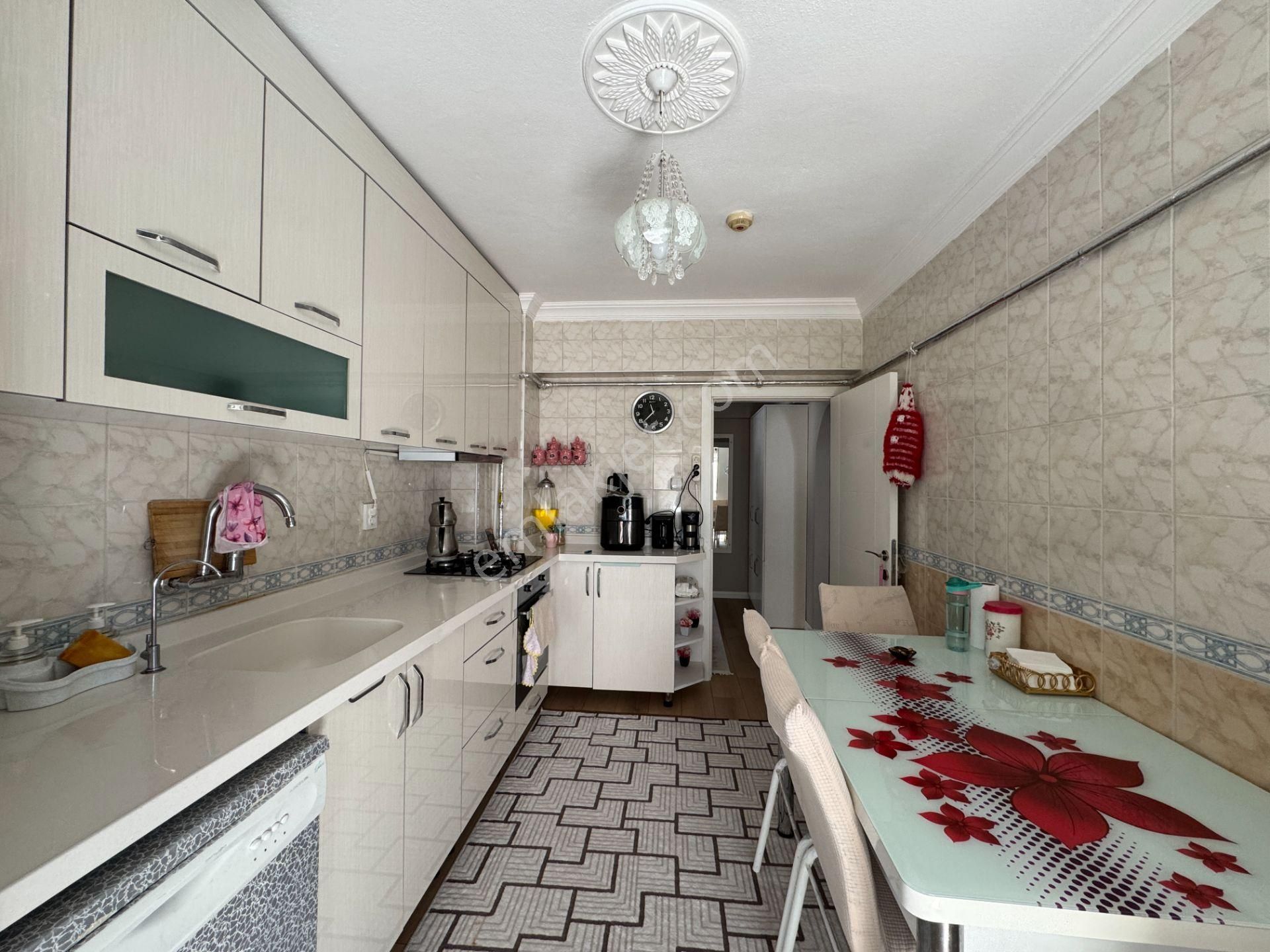 Pursaklar Mehmet Zengin Emlak'tan Merkezde 1.kot 2+1 Yapılı Masrafsız Daire - Görsel 11