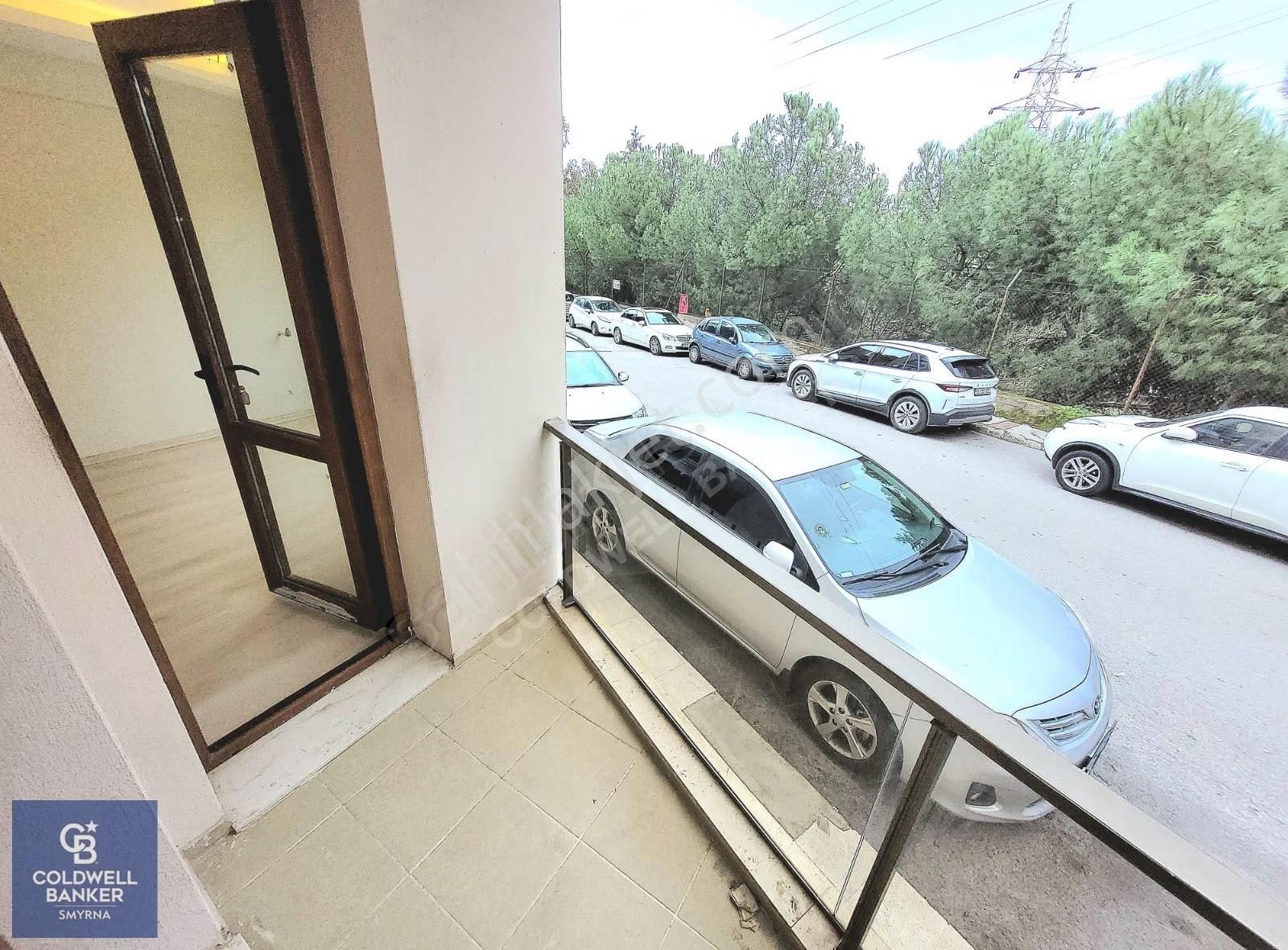 Poligon'da Genç Bina'da Asansörlü Otoparklı Satılık 2+1 Daire - Görsel 23