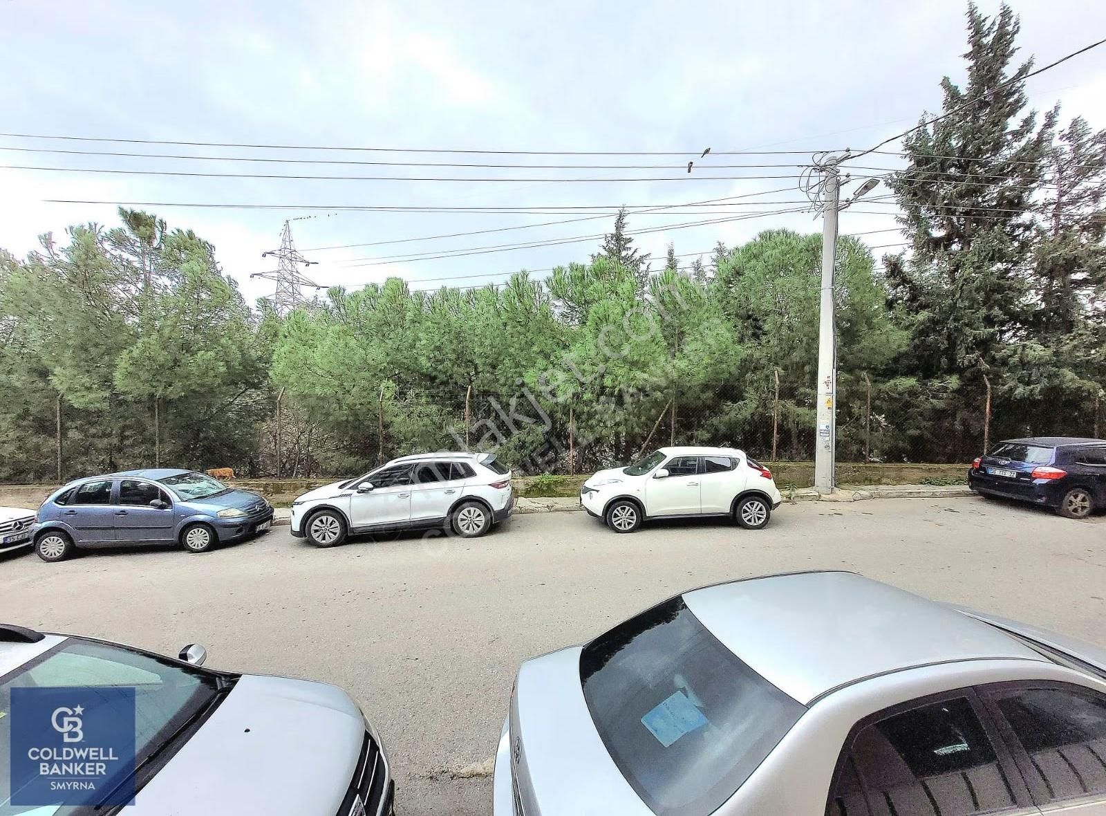 Poligon'da Genç Bina'da Asansörlü Otoparklı Satılık 2+1 Daire - Görsel 32