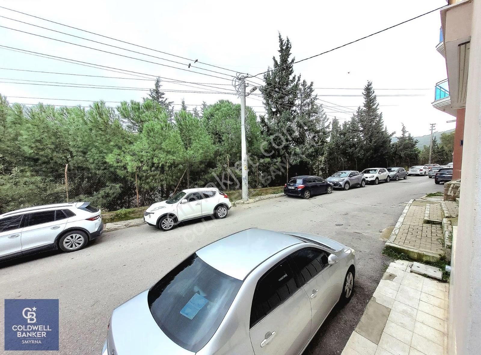 Poligon'da Genç Bina'da Asansörlü Otoparklı Satılık 2+1 Daire - Görsel 14