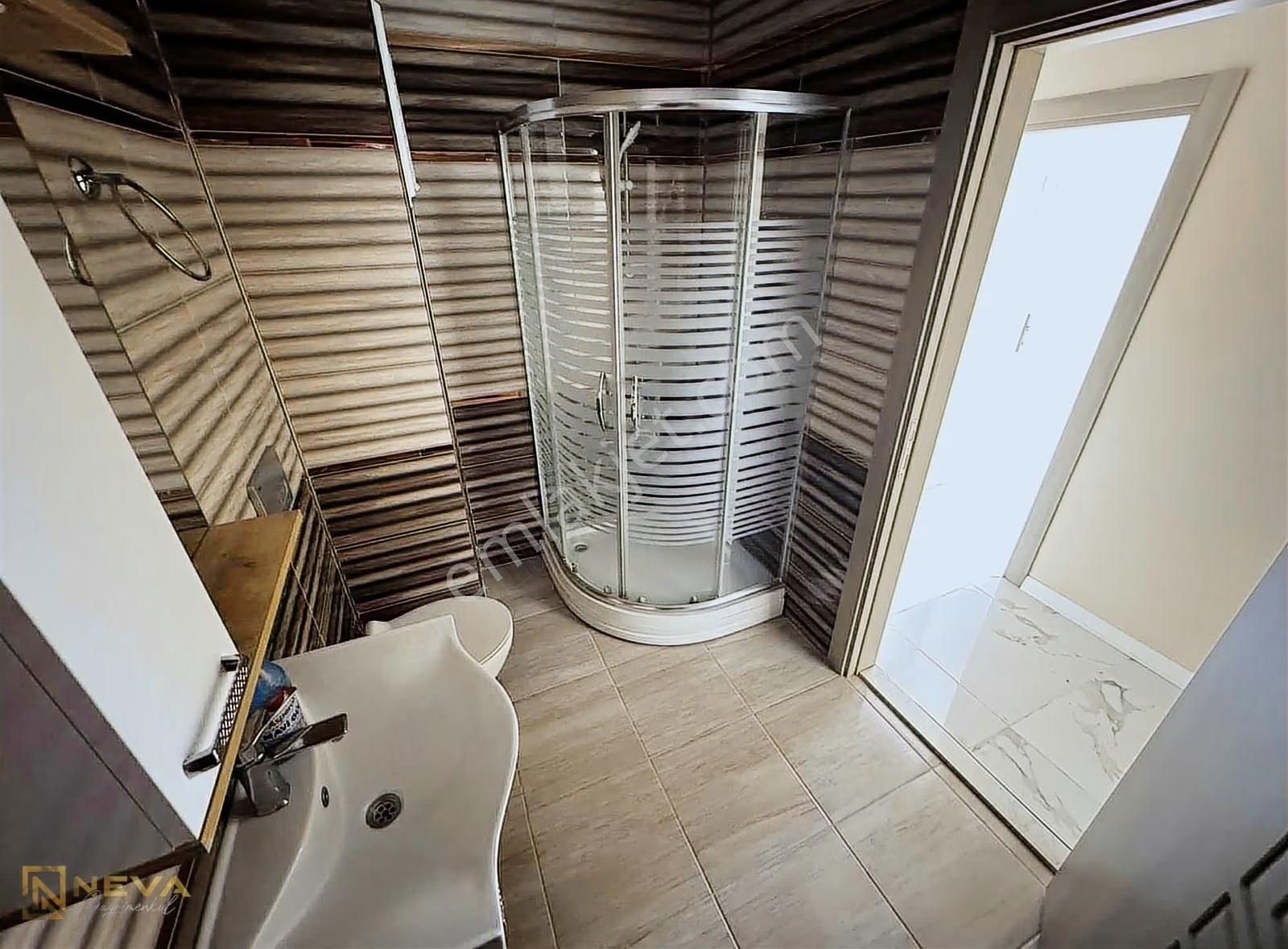 Adapazarı Tuzlı Mah. Satılık 3+1 130 M2 Köşe Cephe Daire. - Görsel 8