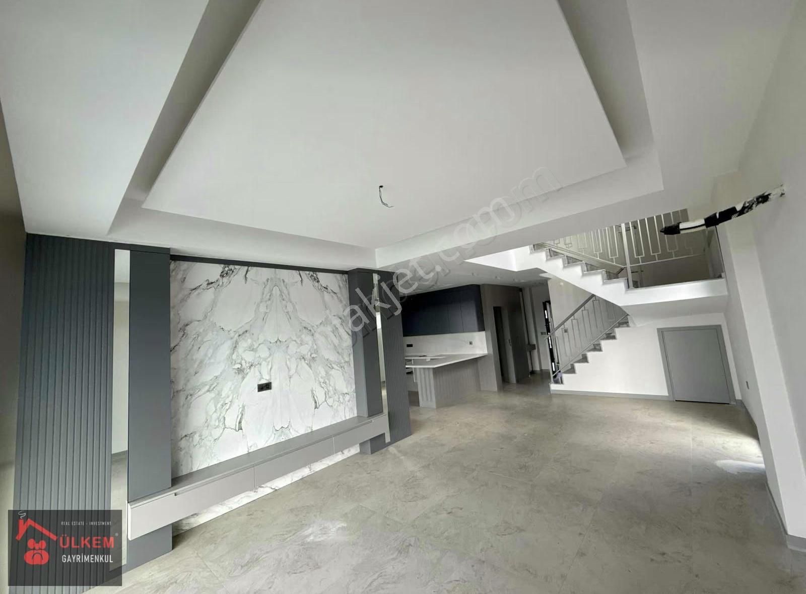 Soğucak'ta 4+1 Özel Havuzlu Deniz Manzaralı Sıfır Villalar - Görsel 6