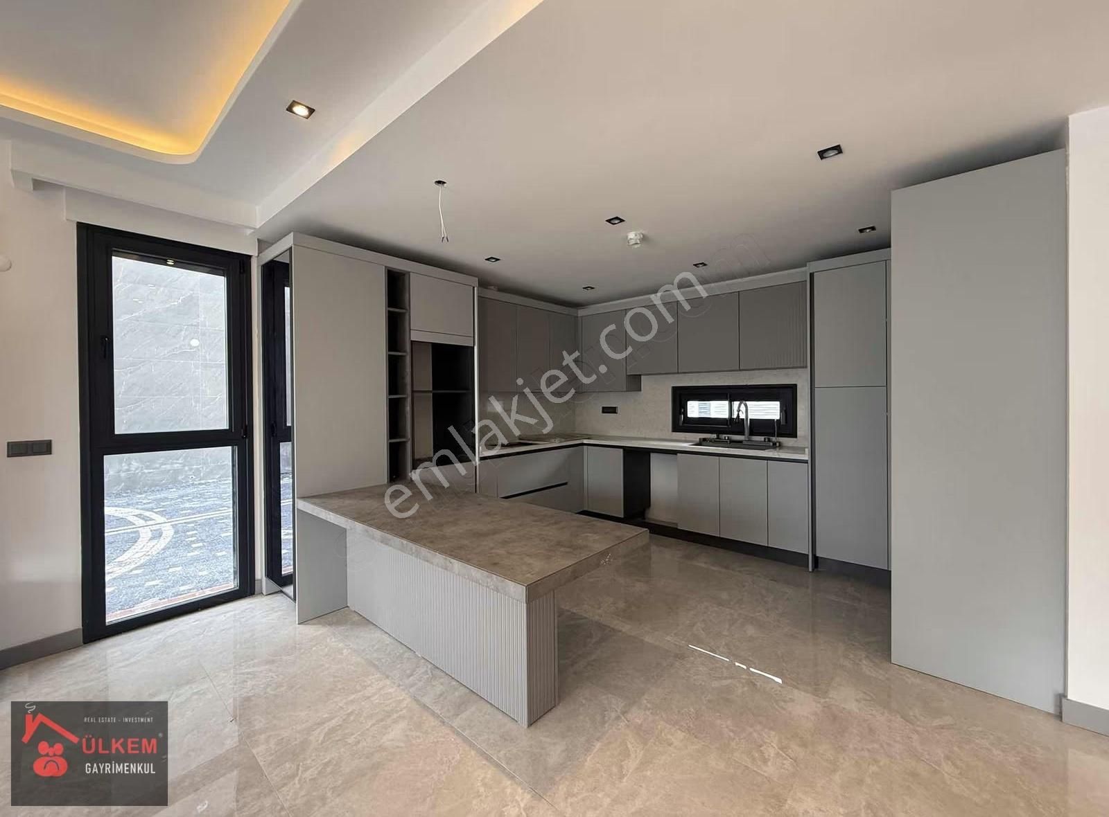 Kuşadası Merkez 6+1 Müstakil Özel Havuzlu 500m2 Bahçeli Villalar - Görsel 18