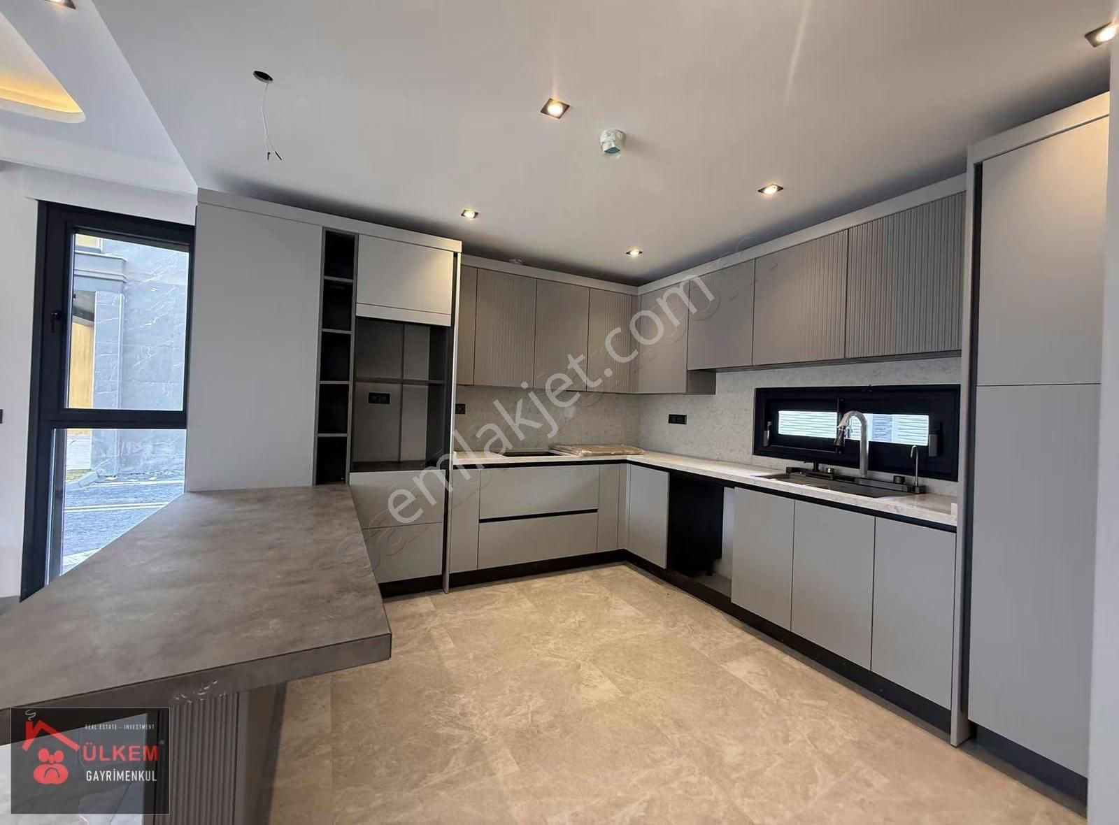 Kuşadası Merkez 6+1 Müstakil Özel Havuzlu 500m2 Bahçeli Villalar - Görsel 25