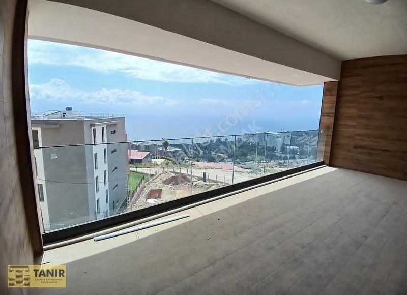 Kuşadası Royal Panorama Köşe Konumlu Deniz Manzaralı 3+1 Daire - Görsel 20