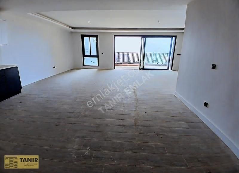 Kuşadası Royal Panorama Köşe Konumlu Deniz Manzaralı 3+1 Daire - Görsel 21