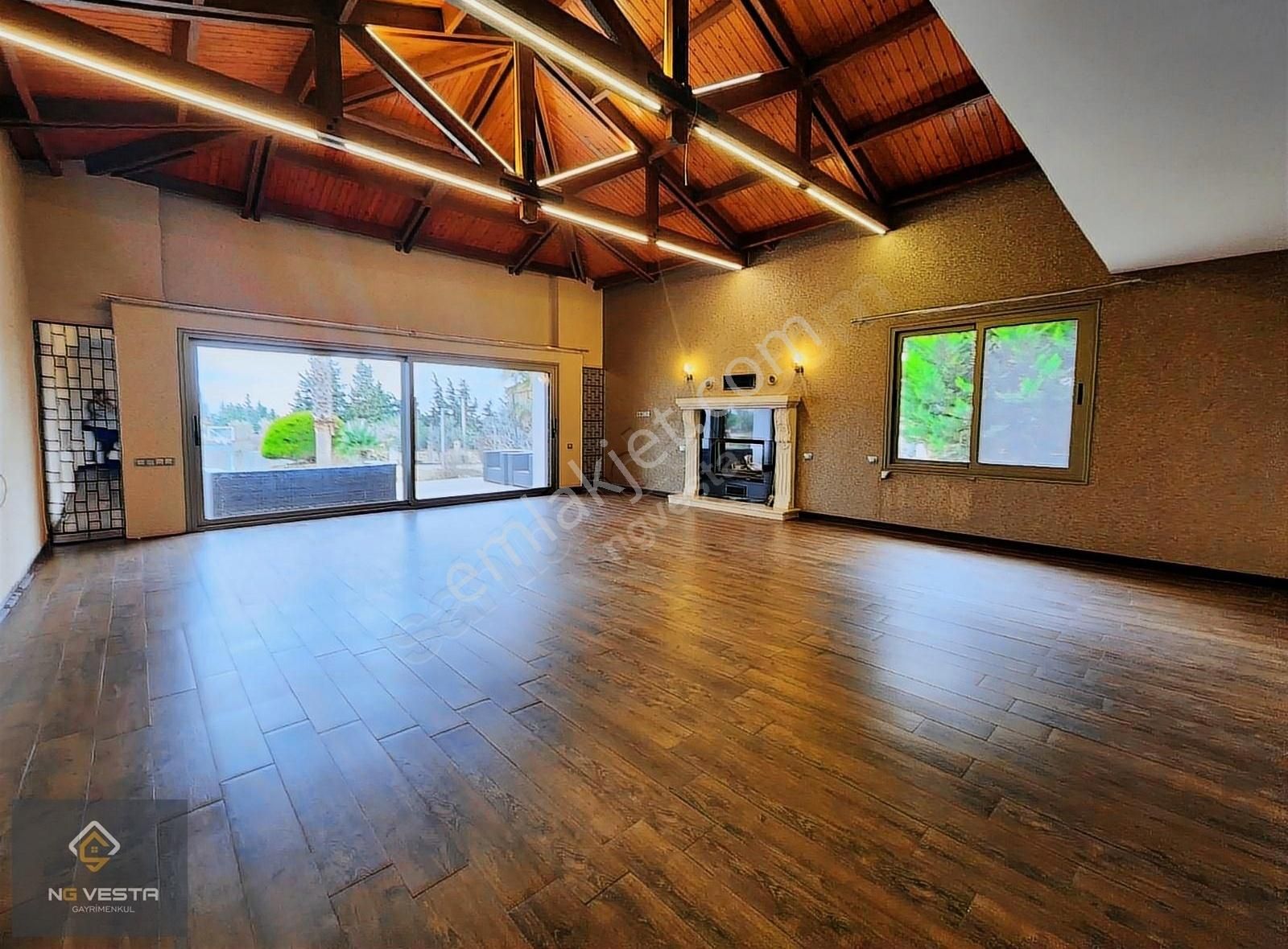 Kalabak'ta Orman İçinde Güvenlikli Havuzlu Sıtede Müstakil Villa - Görsel 23