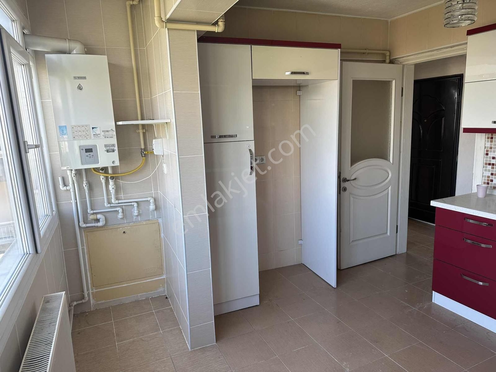 Demetten 3+1 Doğalgazlı Çift Balkonlu Önü Açık Kiralık Daire. - Görsel 22