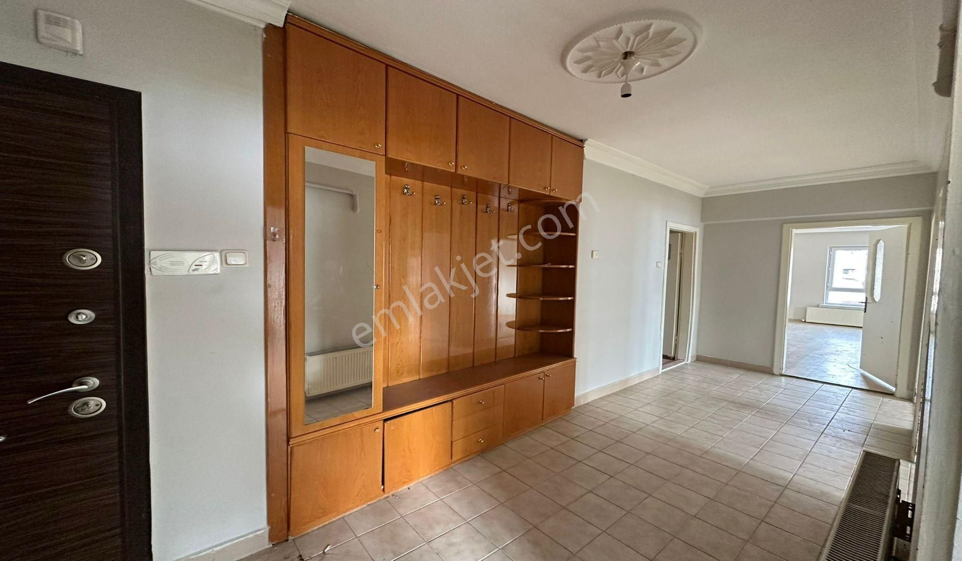 Pınarbaşı Hastaneler Yakını 3+1 Katta Bağımsız Kök Tapu - Görsel 27