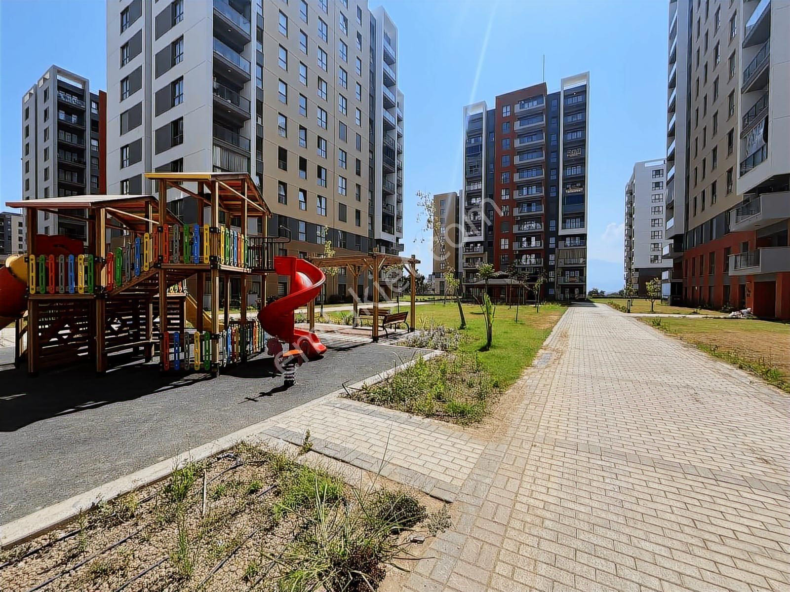 Sinanefendi' Eml'den Sur Yapı'da Krediye Uygun Fırsat 4+1 - Görsel 23