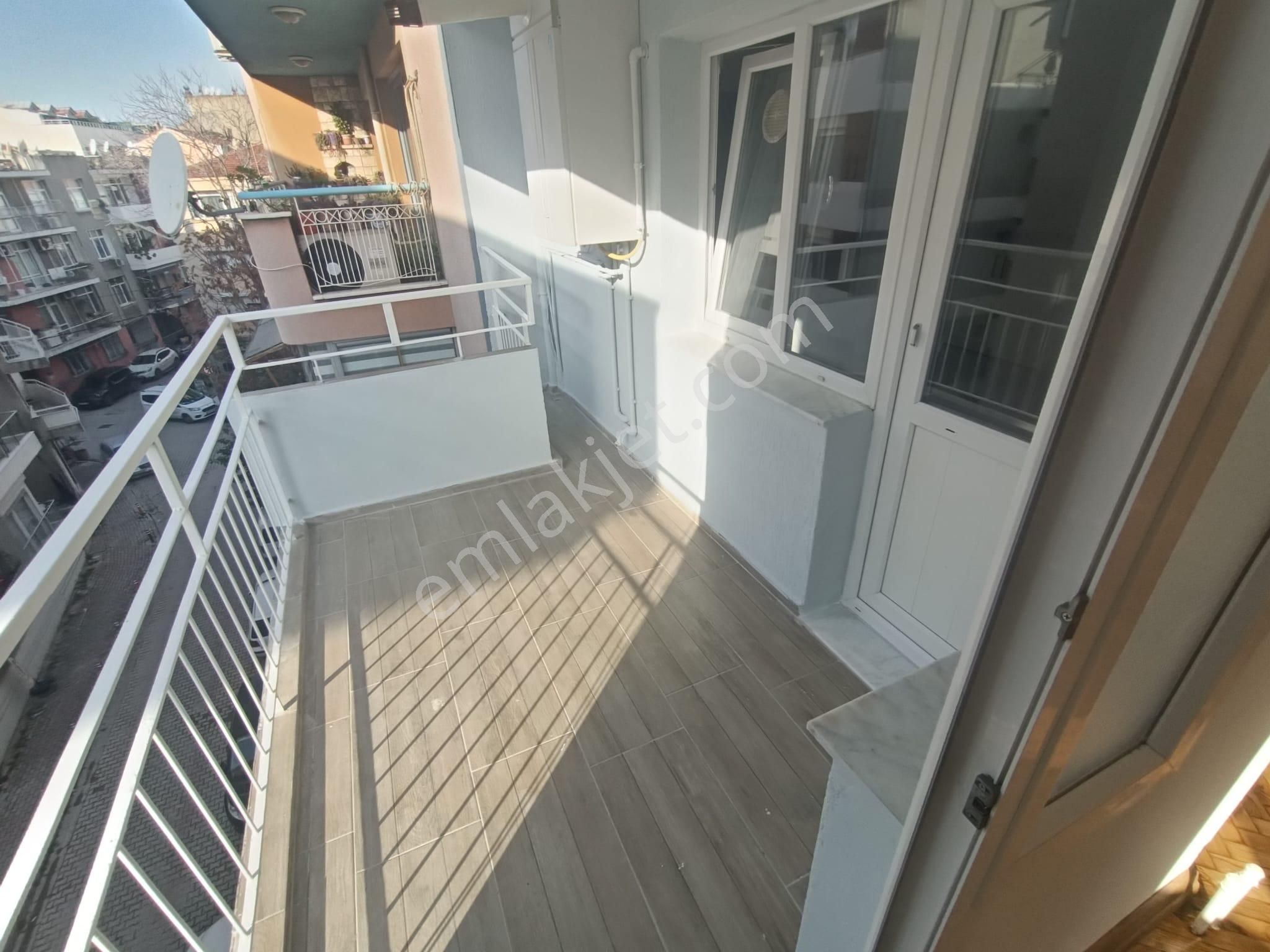 Latife Hanım Köşkü Cepheli Geniş 3+1 Masrafsız Köşe Daire - Görsel 5