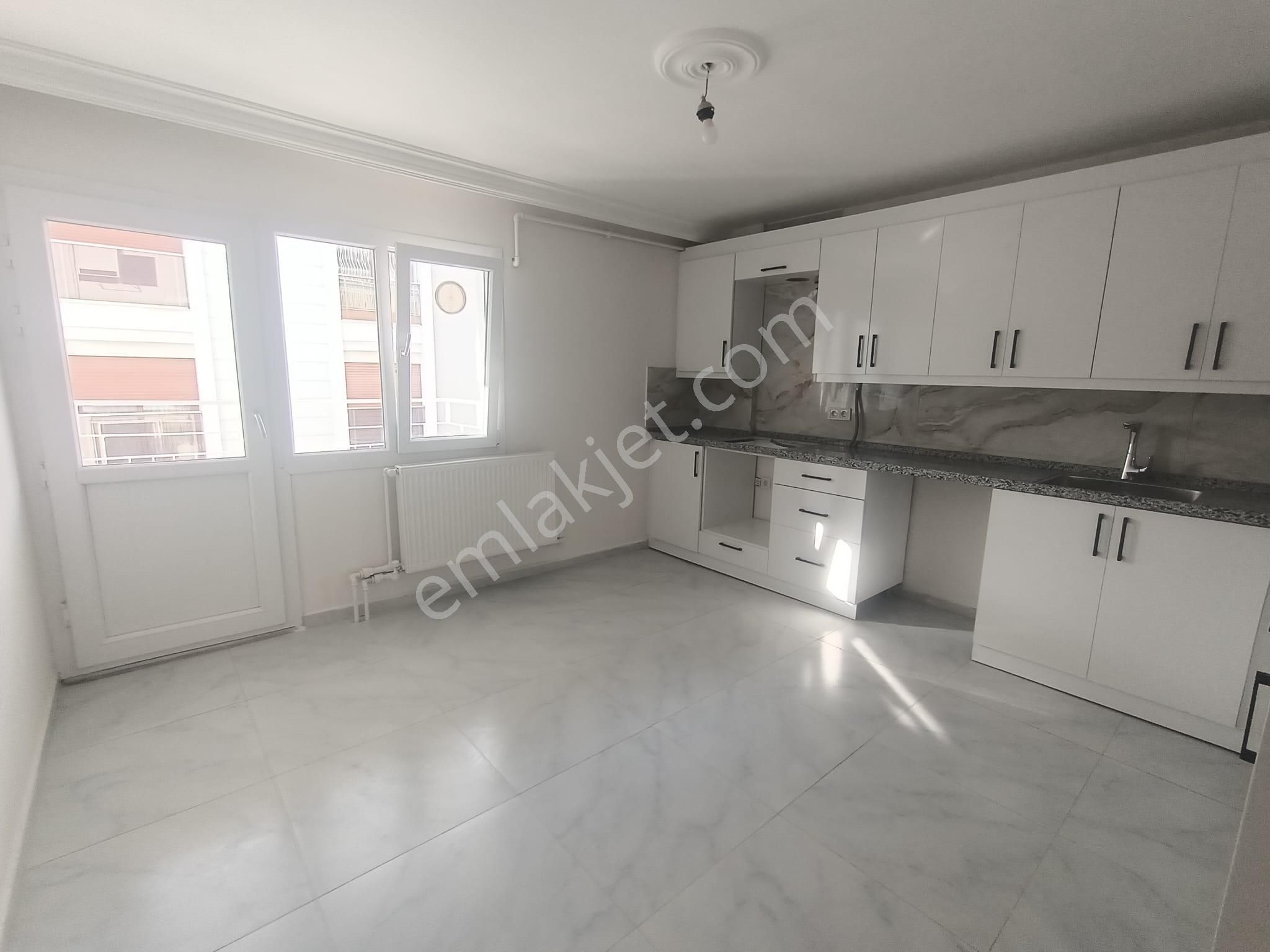 Latife Hanım Köşkü Cepheli Geniş 3+1 Masrafsız Köşe Daire - Görsel 2