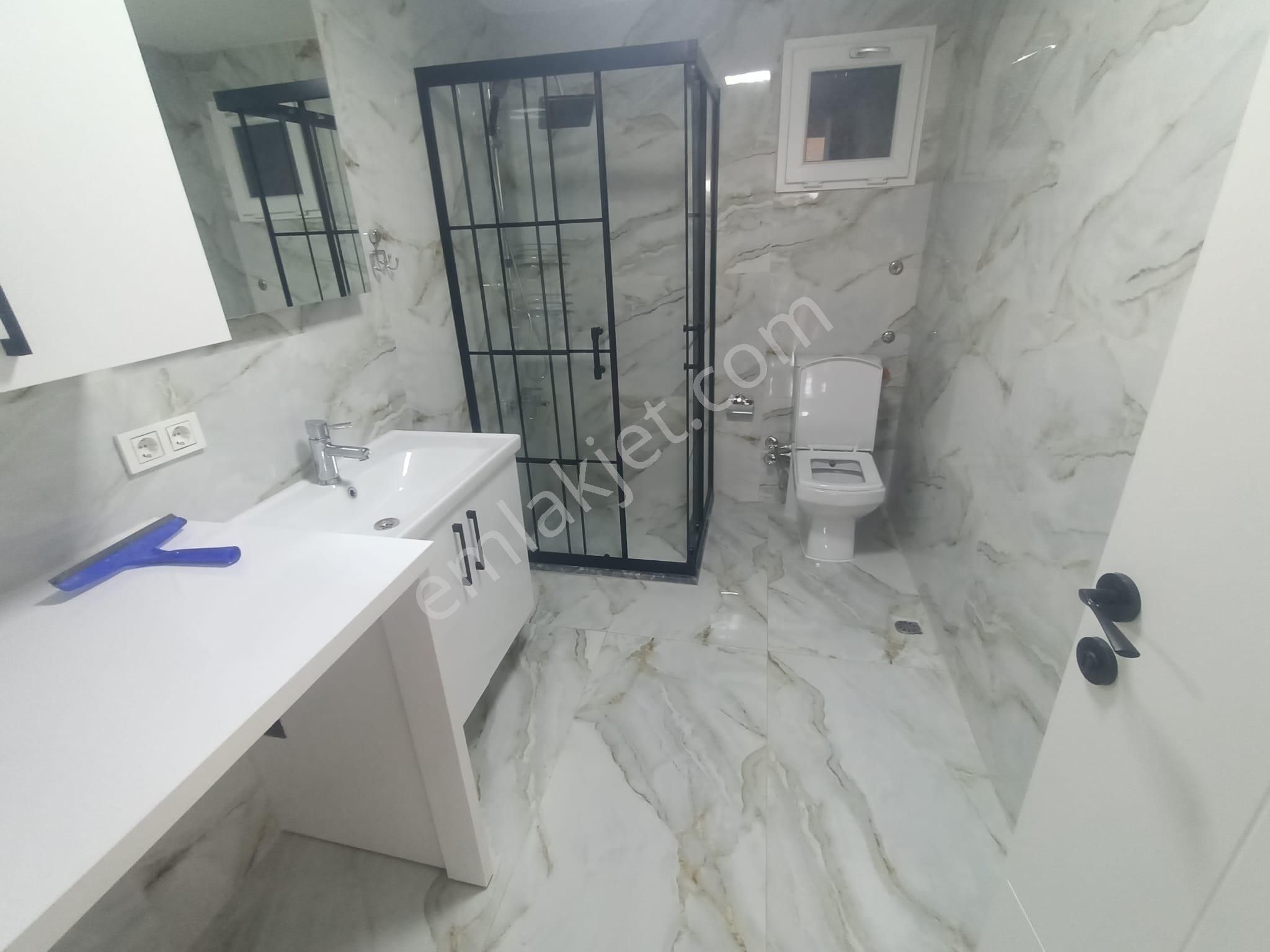 Latife Hanım Köşkü Cepheli Geniş 3+1 Masrafsız Köşe Daire - Görsel 18