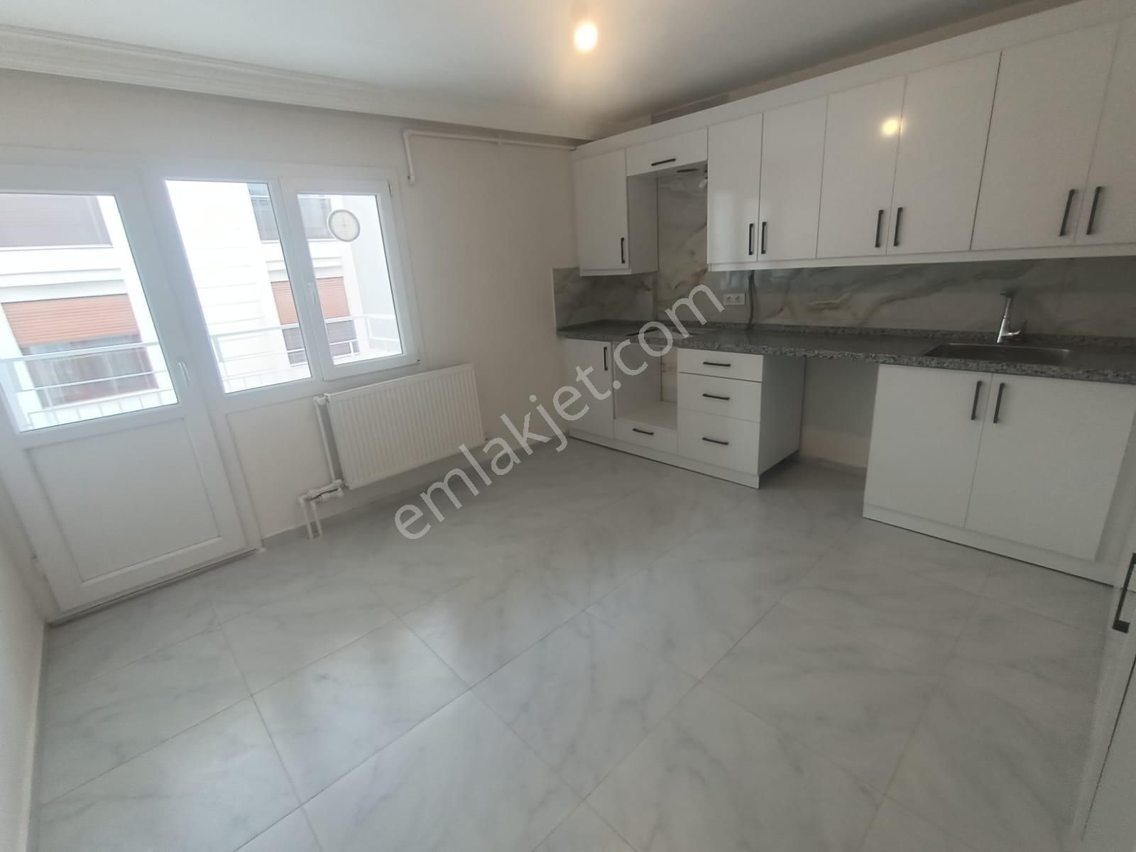 Latife Hanım Köşkü Cepheli Geniş 3+1 Masrafsız Köşe Daire - Görsel 27