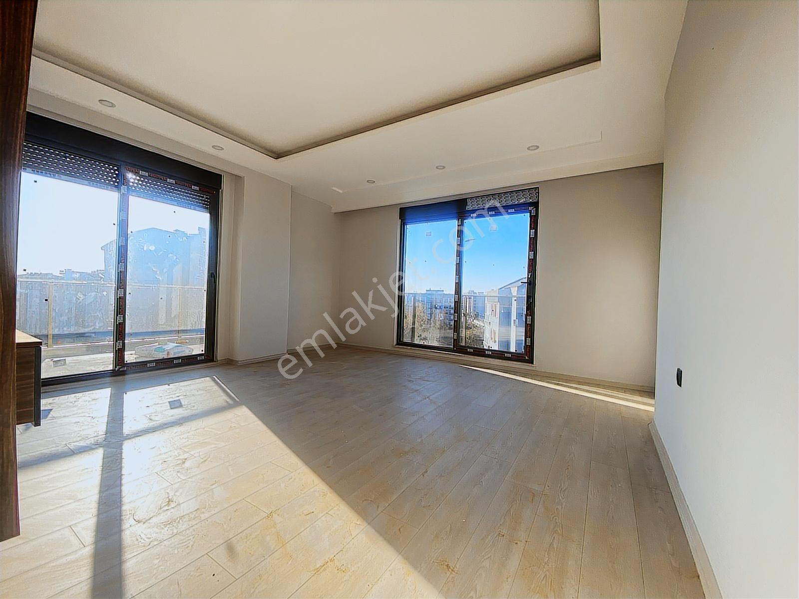 Sundera'dn Göksuda Arakat Havuz Cepheli Site İçerisinde Lüks 3+1 - Görsel 5