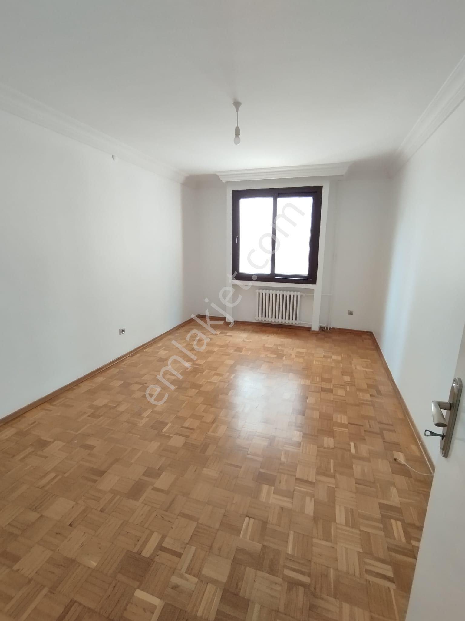 Ziyapaşa Blv Şinası Efendi Sokağında 3+1 210m2 Ekstralı Kiralık Ofis - Görsel 10