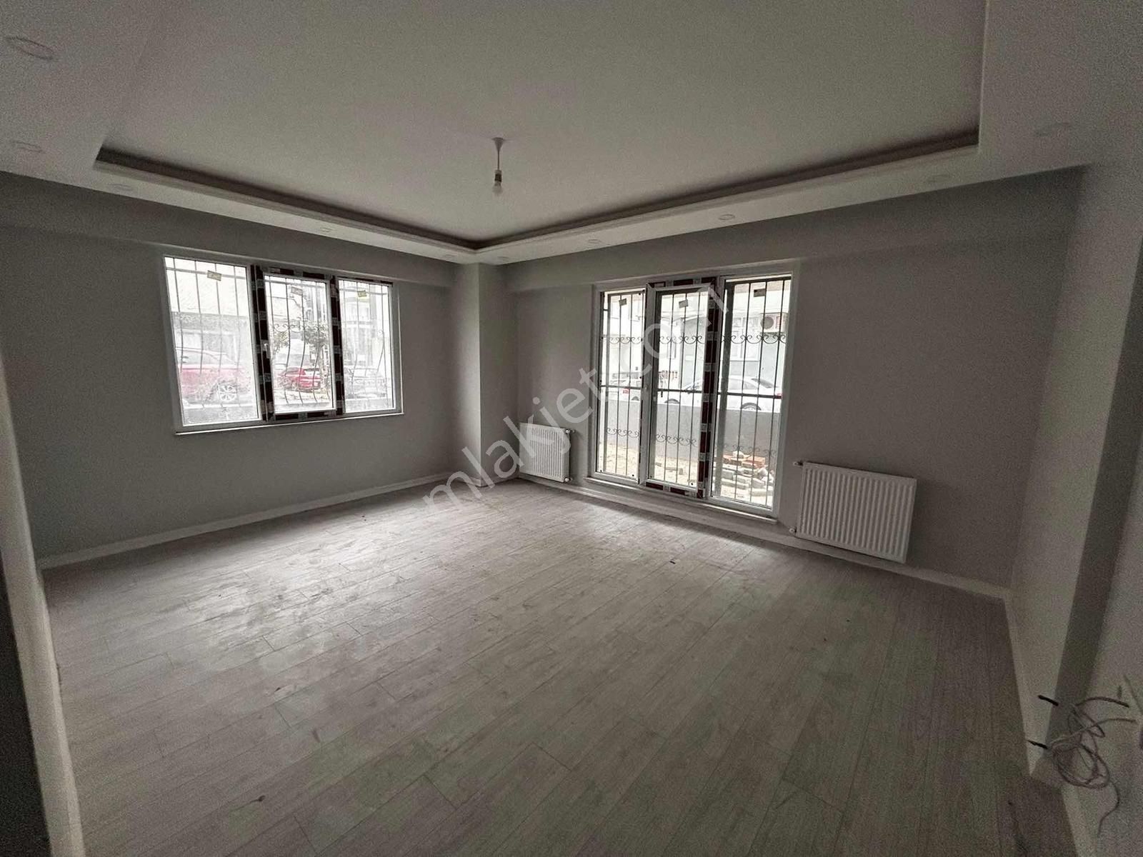 Avcılar Tahtakale Mahallesı Satılık 2 + 1 Gırış