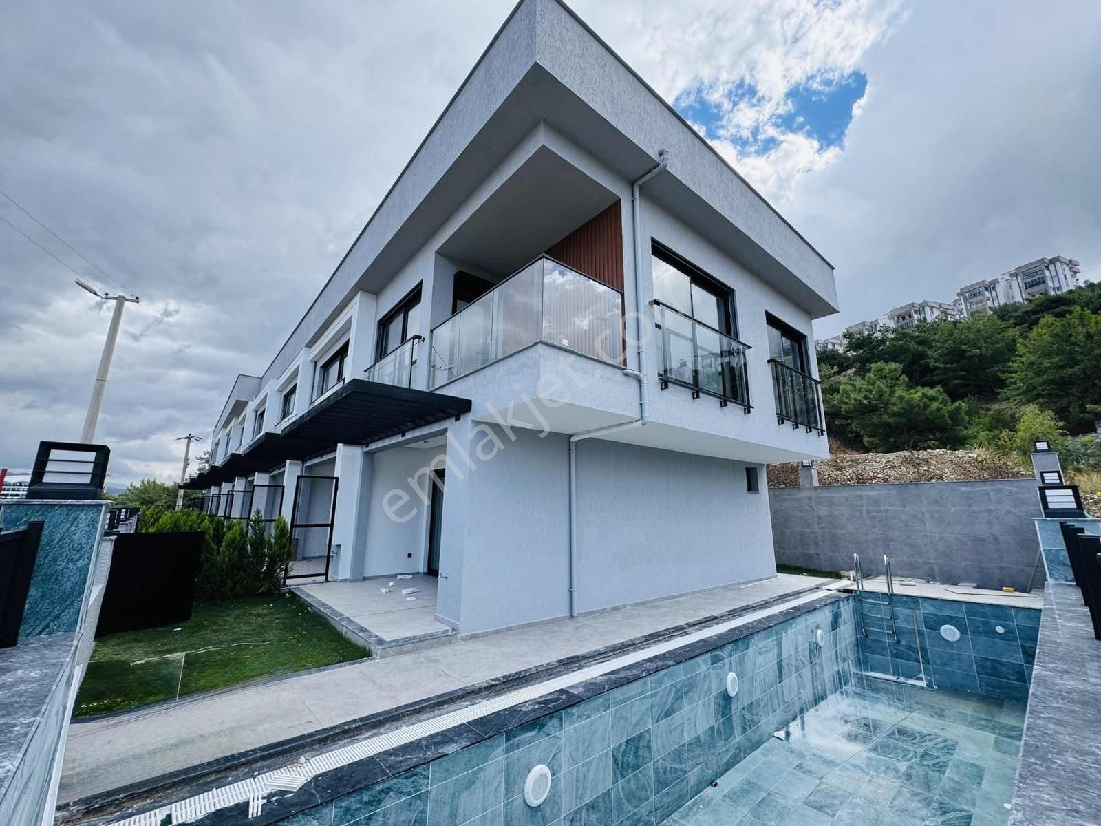 Ev-kur Emlaktan Kuşadası Güzelçamlı'da Havuzlu 3+1 Villa - Görsel 13