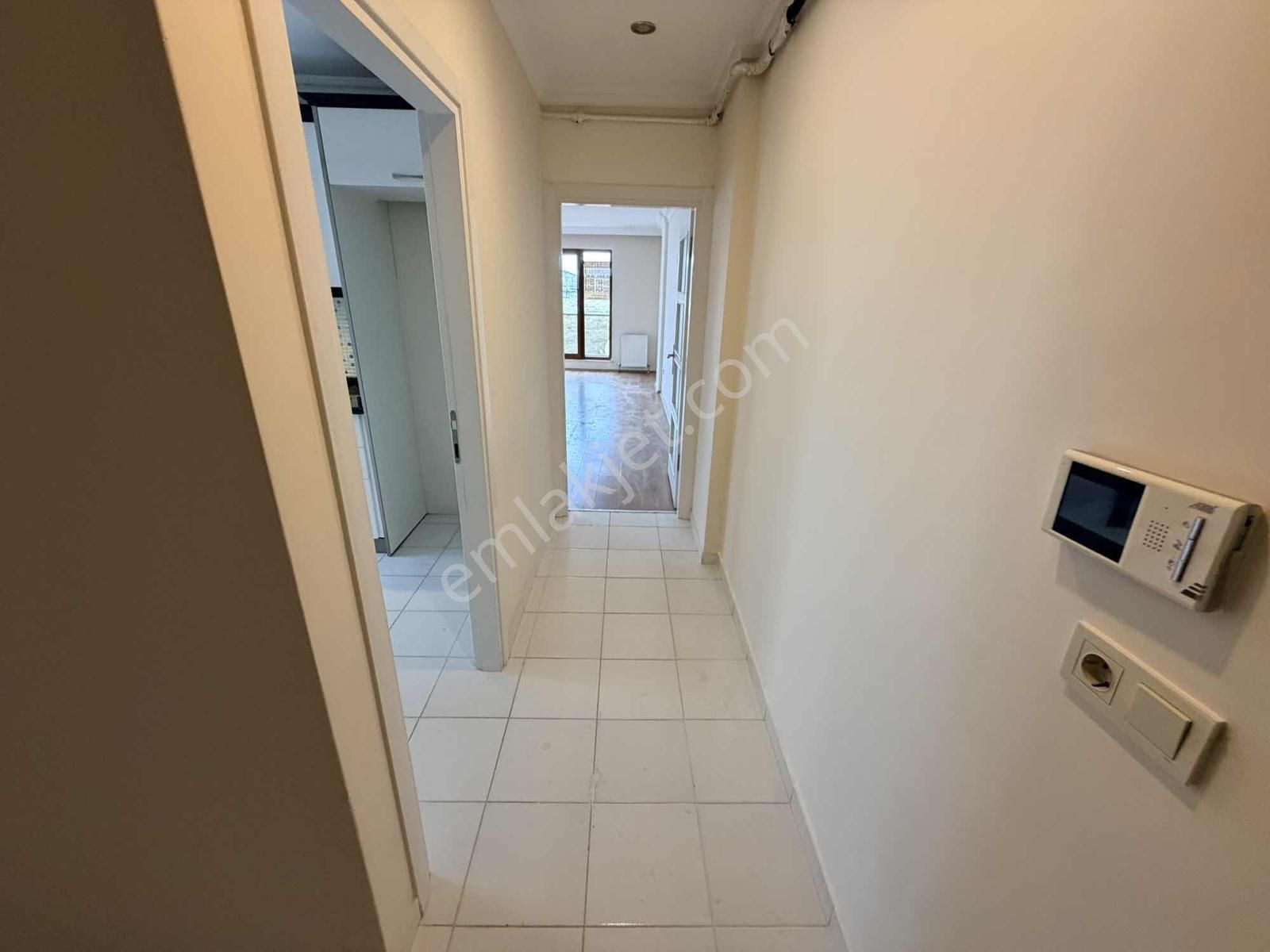 *boş* Girne Mah. Yönetmelikli İskanlı Teraslı Kapalı Garajlı - Görsel 19