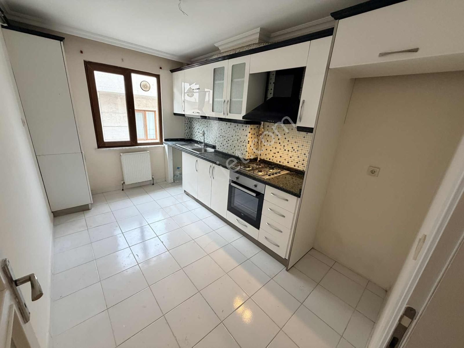 *boş* Girne Mah. Yönetmelikli İskanlı Teraslı Kapalı Garajlı - Görsel 23