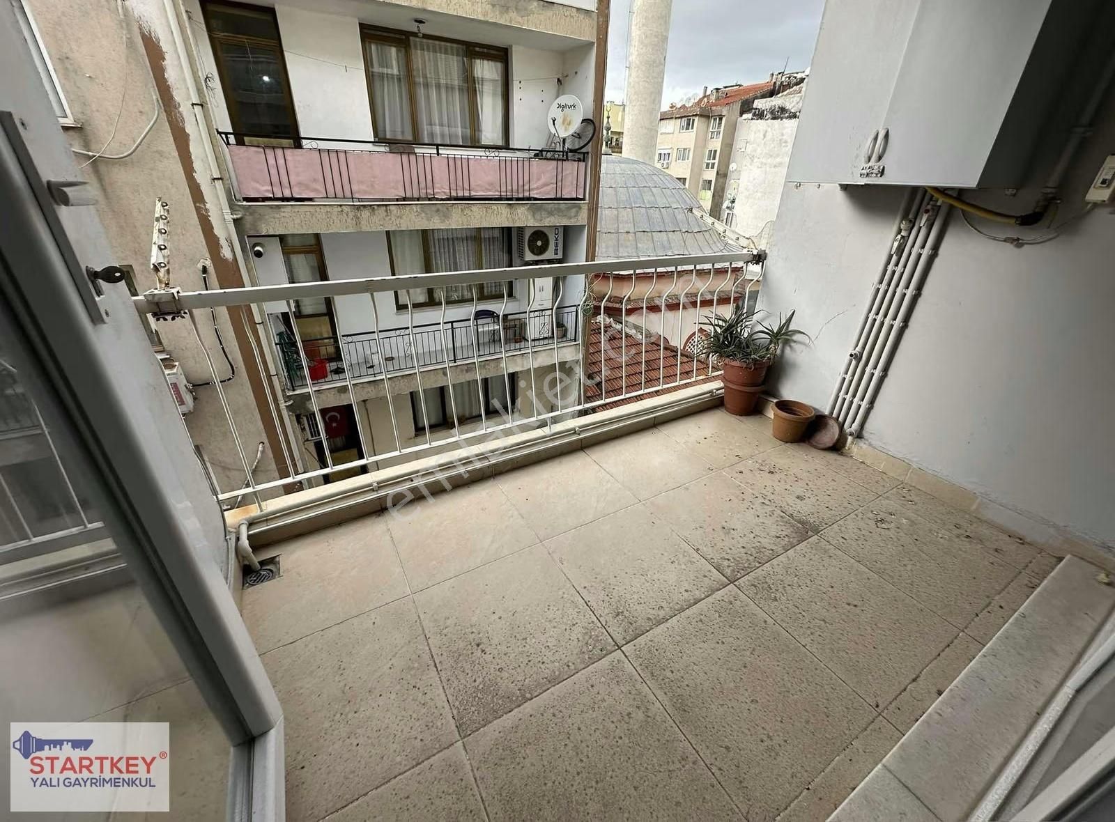 Karşıyaka Alaybey'de İzban Ve Sahil Yakını Satılık 2,5+1 Daire - Görsel 35