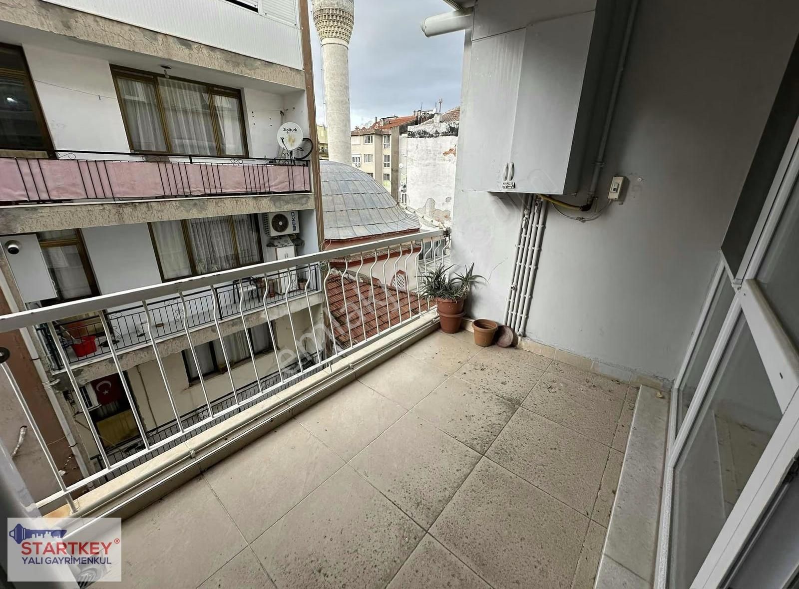 Karşıyaka Alaybey'de İzban Ve Sahil Yakını Satılık 2,5+1 Daire - Görsel 14