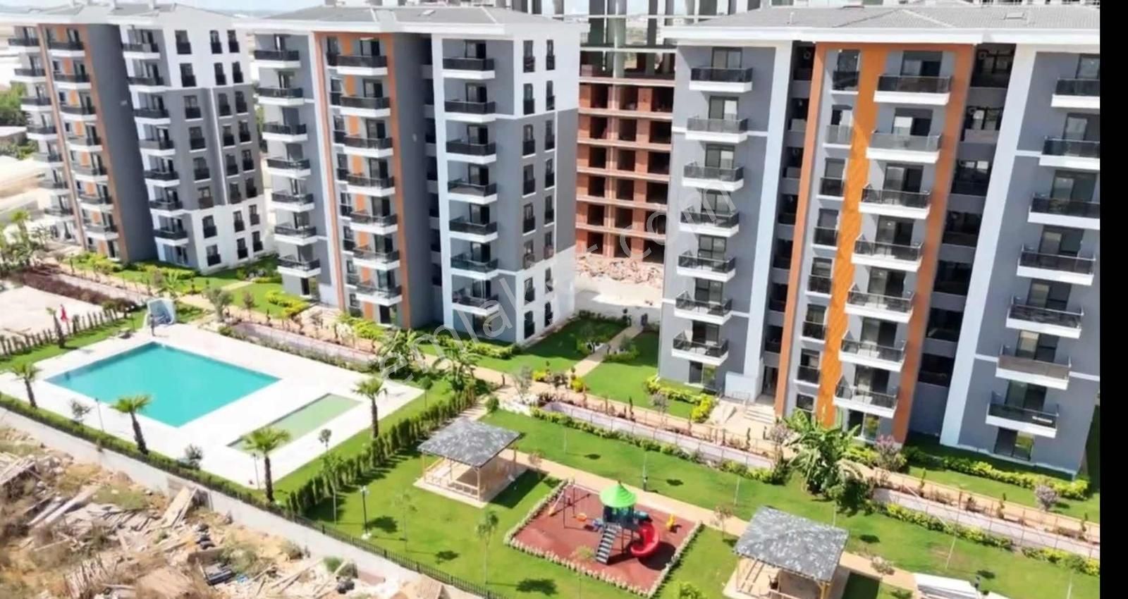 Atabay'dan Konsept Site İçerisinde 2+1 Ara Kat Geniş Eşyalı