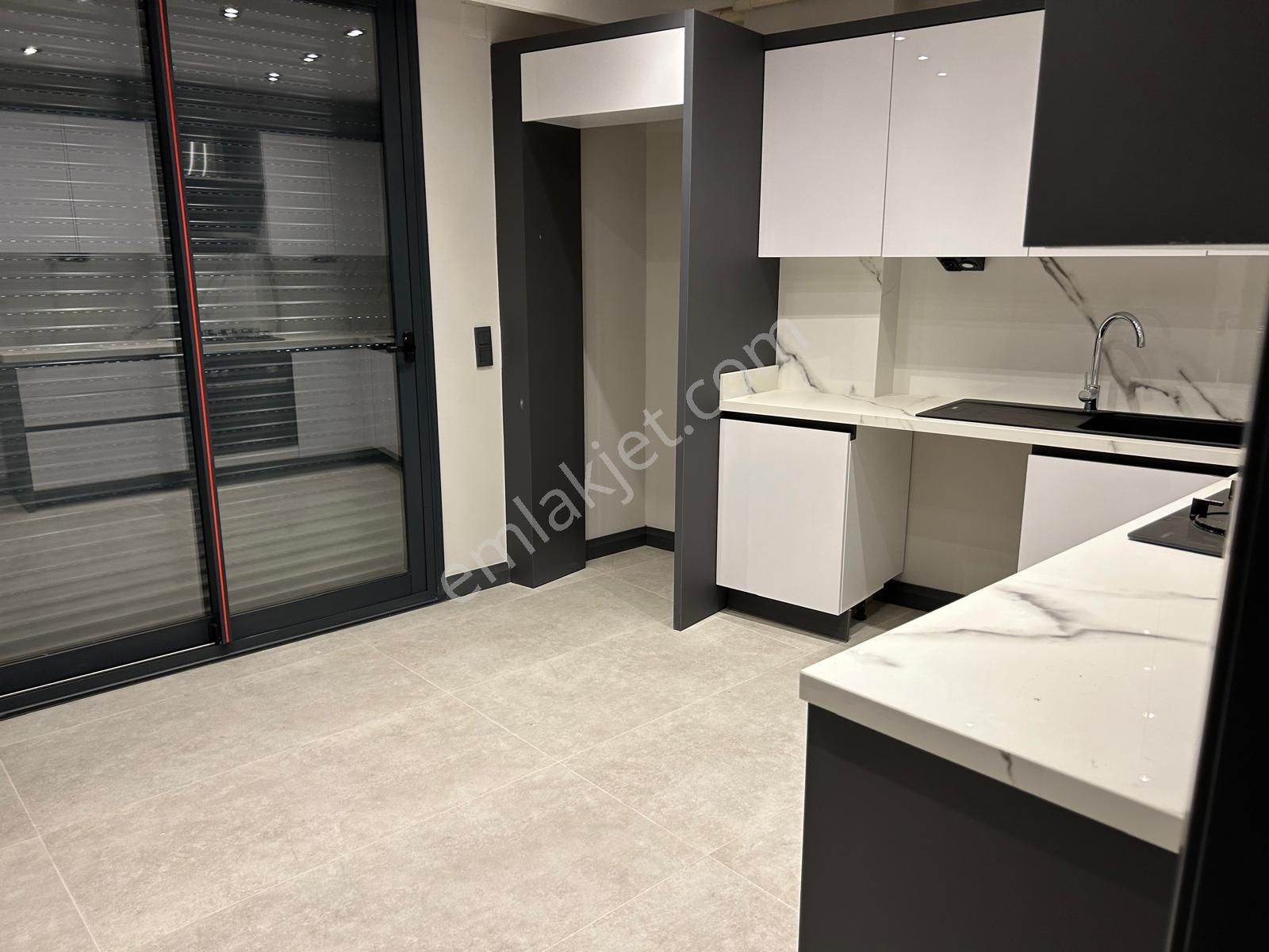 Uytundan İzmir Urla Çeşmealtnda Denize 50 Mt Teraslı 3+1 Dubleks - Görsel 25