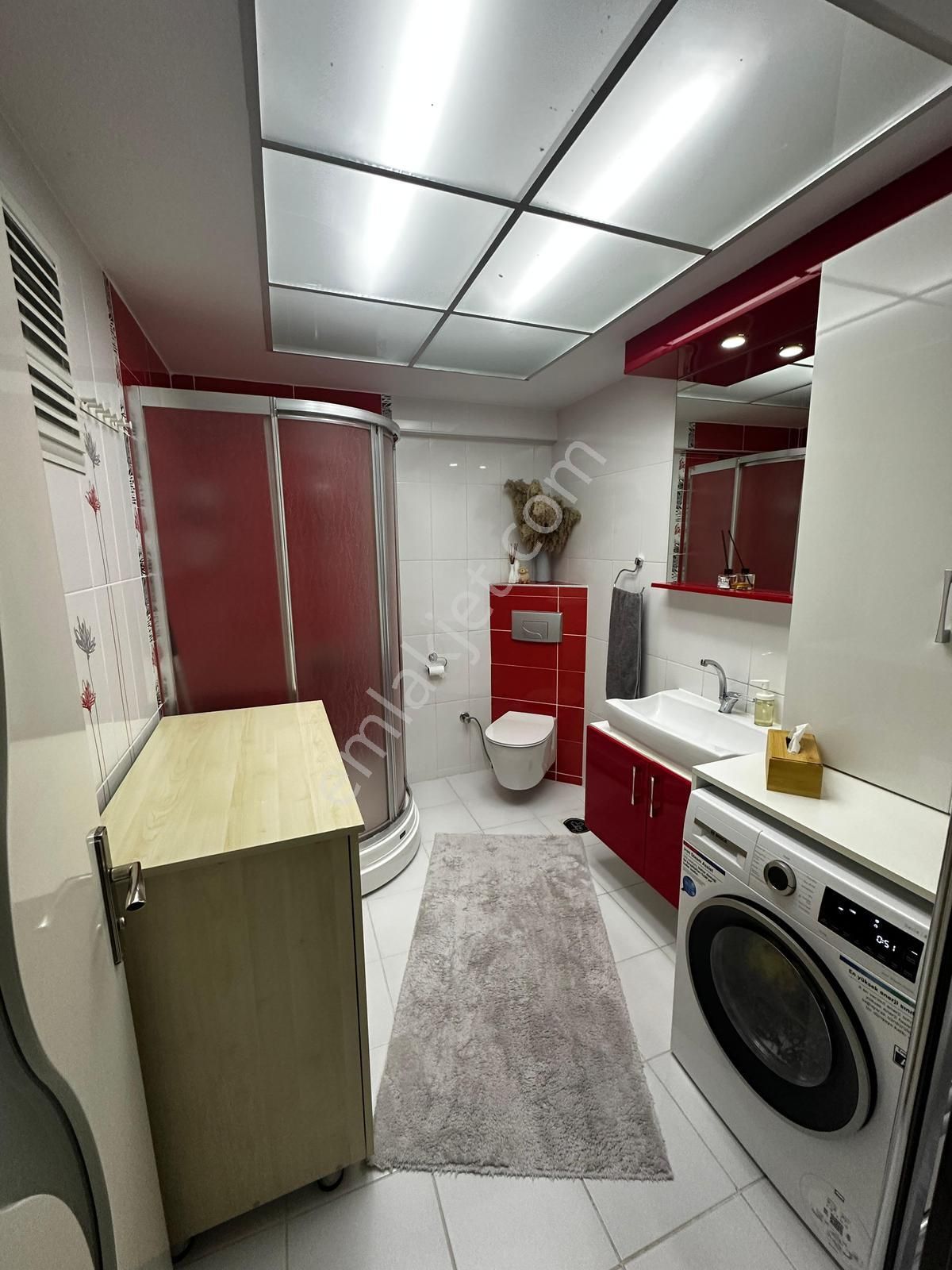 Kaan Emlaktan Yenişafakta Ferhatlar Koleji Ve Masal Parka Yakın 3+1 Satılık Daire. - Görsel 6