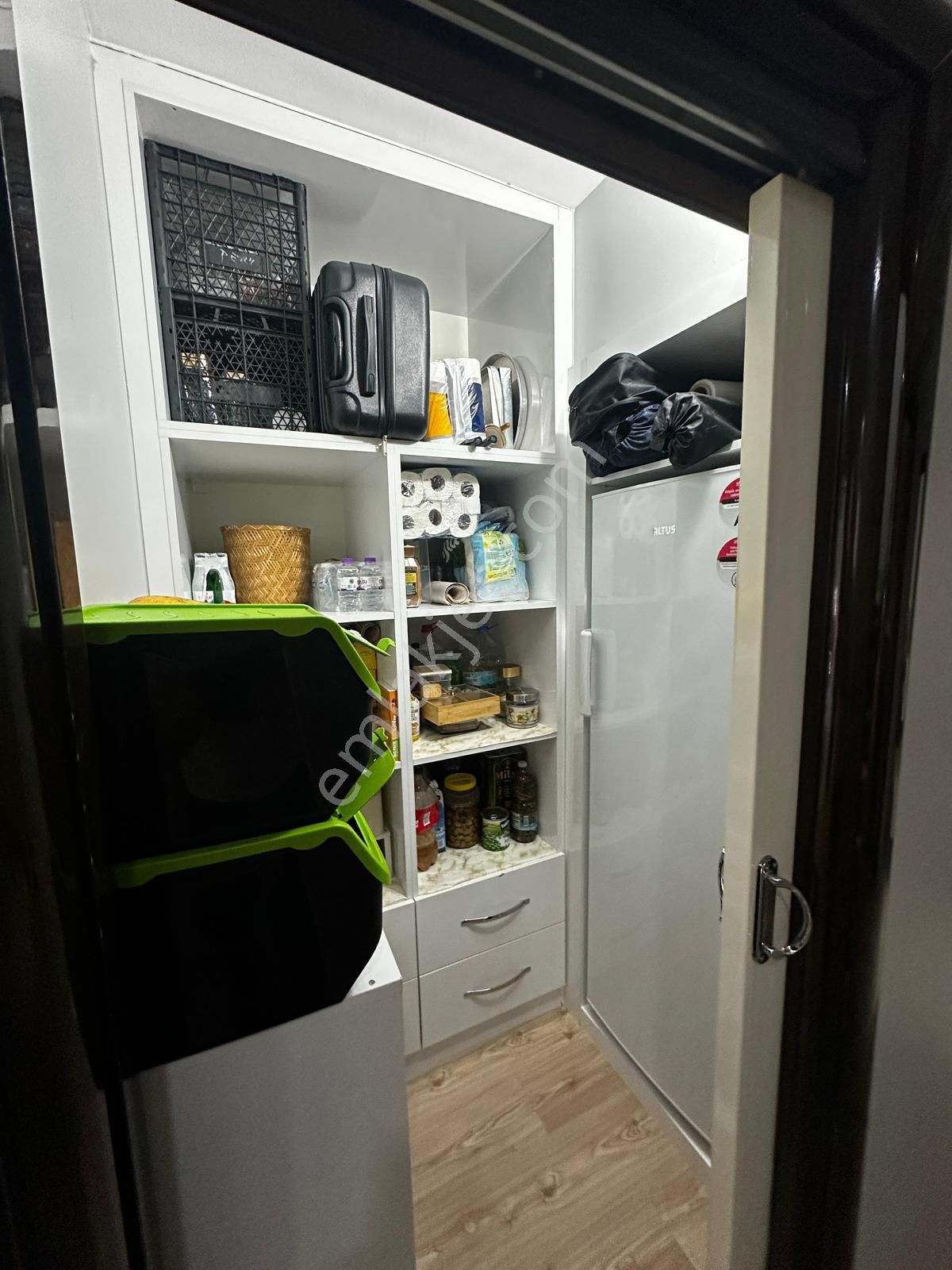 Kaan Emlaktan Yenişafakta Ferhatlar Koleji Ve Masal Parka Yakın 3+1 Satılık Daire. - Görsel 11