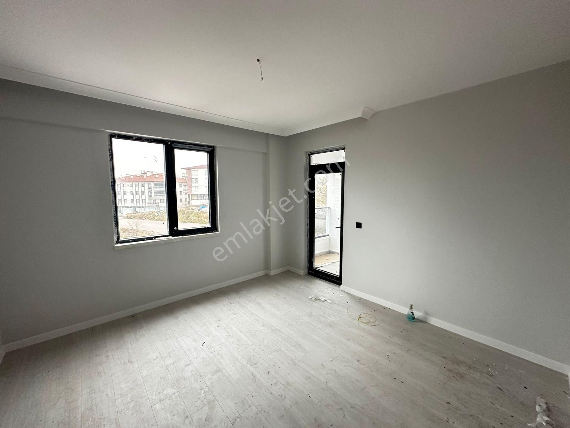 Çiftçioğullarından Pursaklar Saray Fatihte Y.ısıtmalı E.banyolu 2+1 Daire - Görsel 15