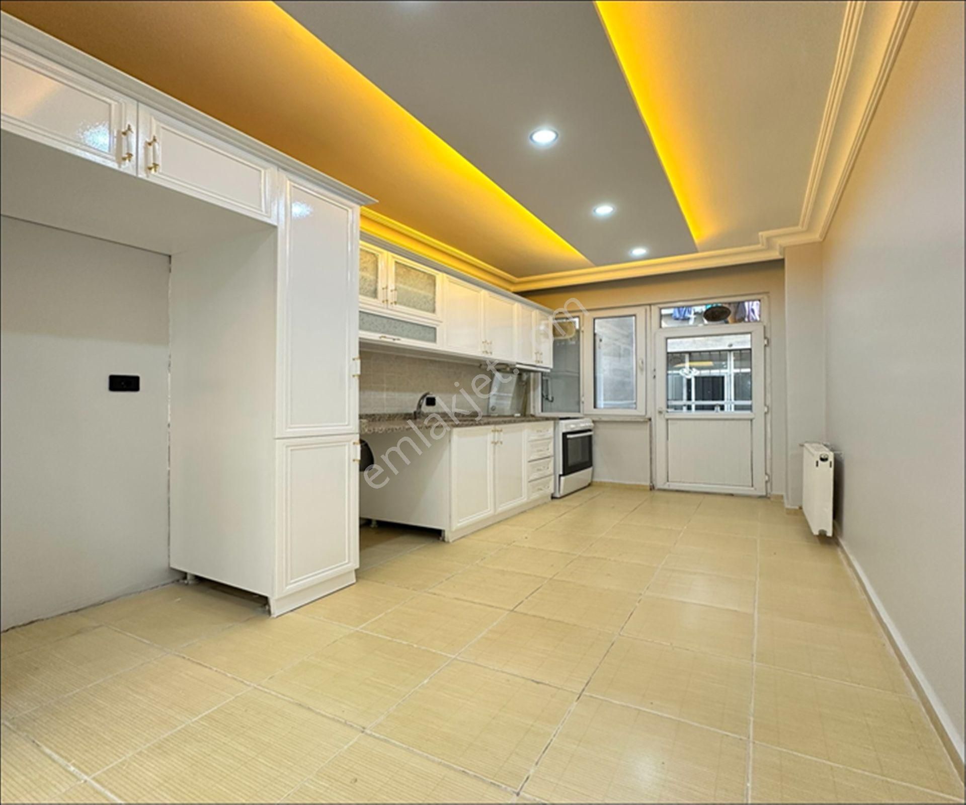 Lıon 'dan Haramidere Metrobüsüne 10dk Mesafede Fırsat Daire !!