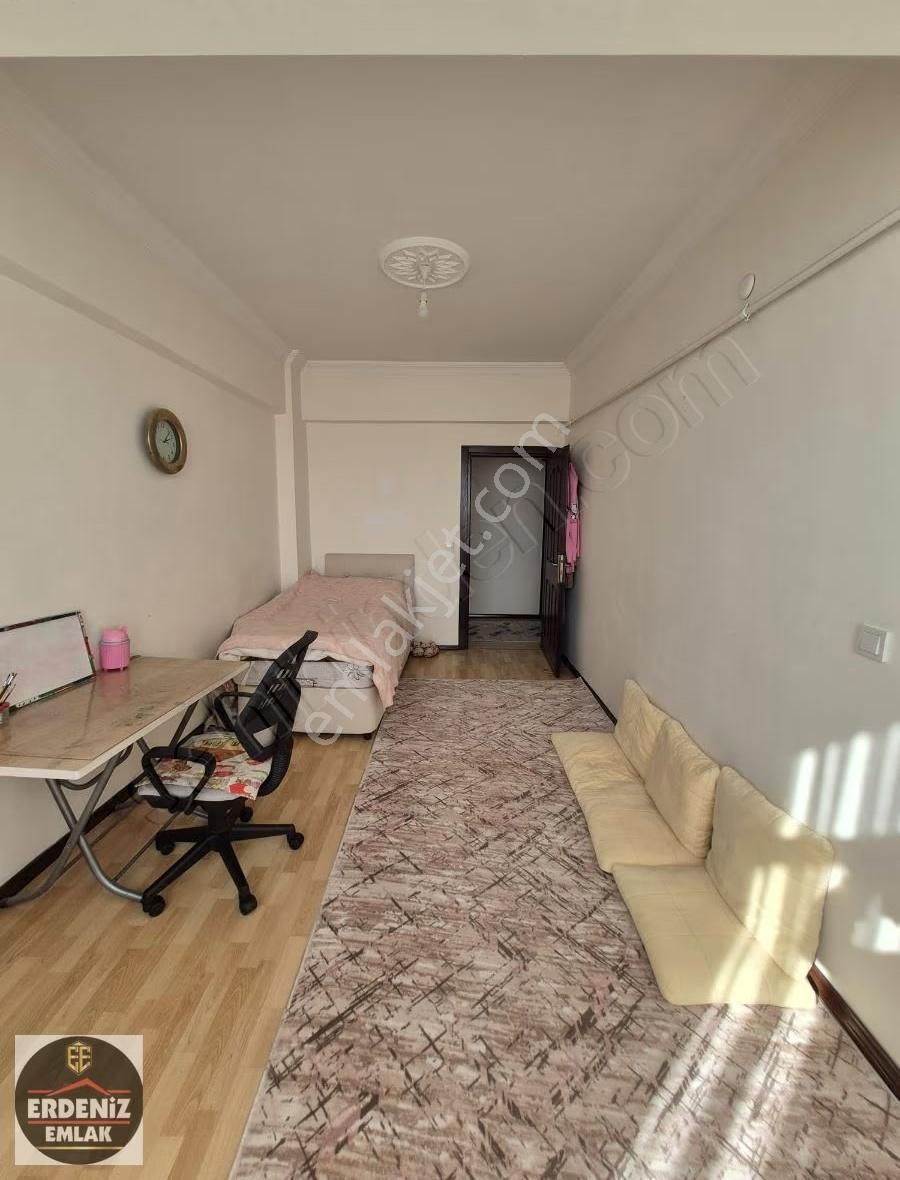 Yeşiltepe Mh 2+1 Geniş Köşe Başı Çağlayan Lisesi Yakını Kaçmaz - Görsel 22