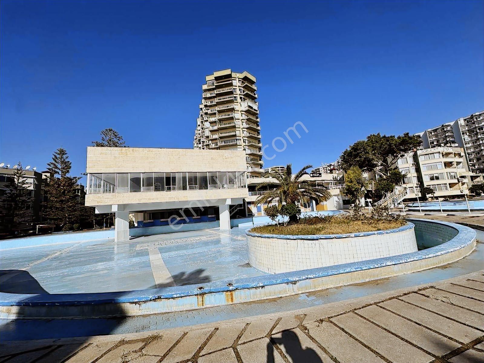 New Form'dan Soli Sitesinde Deniz Manzaralı Eşyalı Kiralık 2+1 - Görsel 16