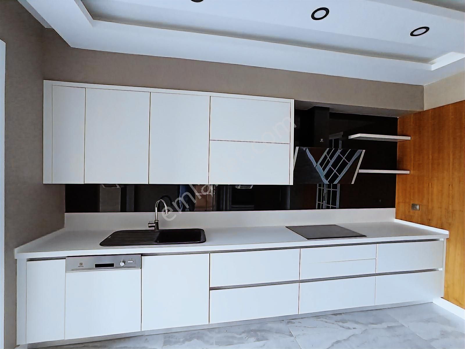 Tarcanlar'dan Selçuklu Mete Konaklarında Satılık 4+1 Lüks Daire - Görsel 12