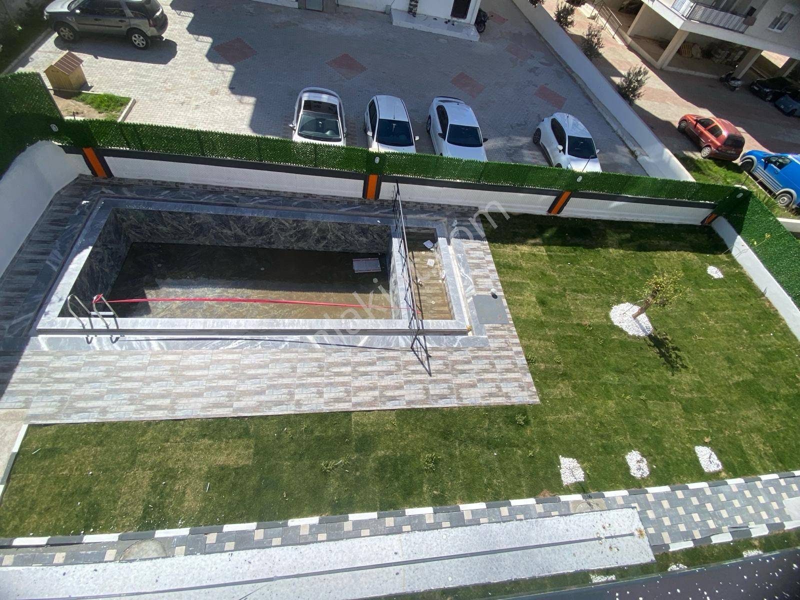 Çankaya Mahallesi Havuzlu Site İçerisinde Ebeveyn Banyolu Sıfır Lüks 2+1 Daire - Görsel 10