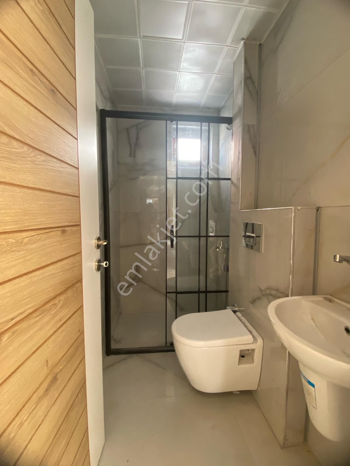 Çankaya Mahallesi Havuzlu Site İçerisinde Ebeveyn Banyolu Sıfır Lüks 2+1 Daire - Görsel 9