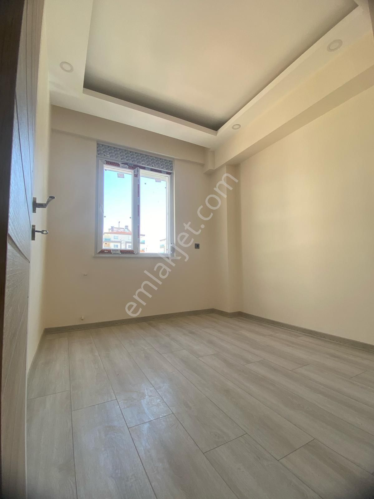 Çankaya Mahallesi Havuzlu Site İçerisinde Ebeveyn Banyolu Sıfır Lüks 2+1 Daire - Görsel 6