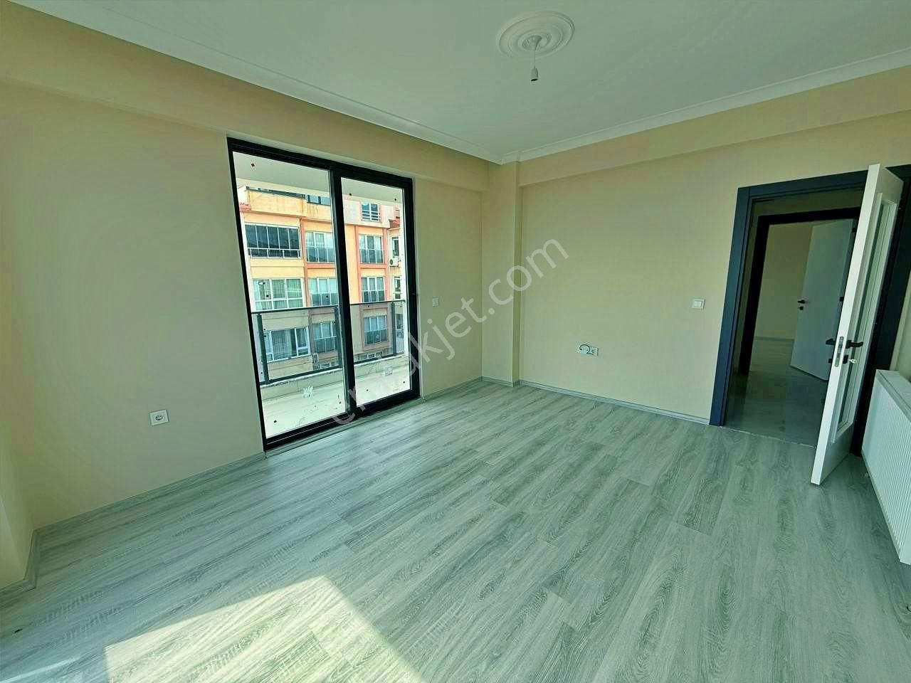 Uytundan Ayvacıkta Doğalgazlı Ayrı Mutfak 2+1 Satılık Lüks Daire - Görsel 27