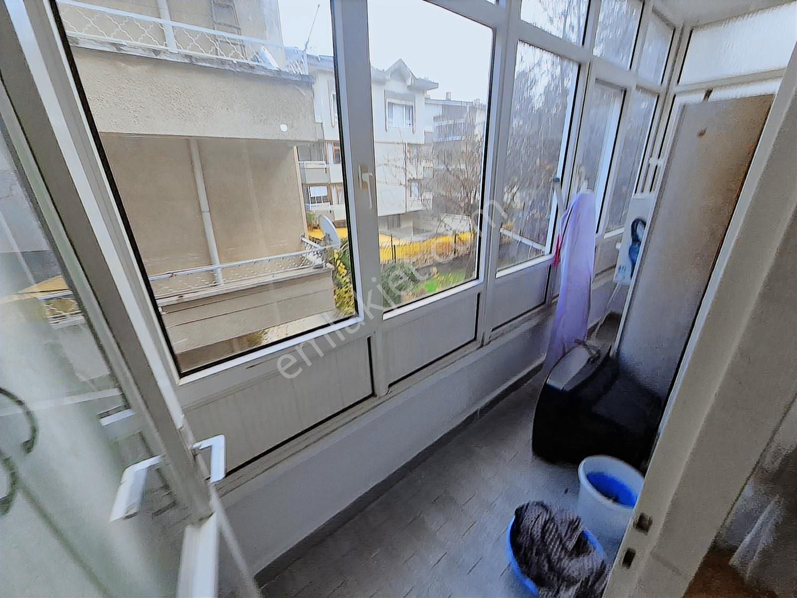 Arel'den Bahçelievler'de 1 Kat Giriş Üstü Mobilyalı M.ısıtma 3+1 - Görsel 30