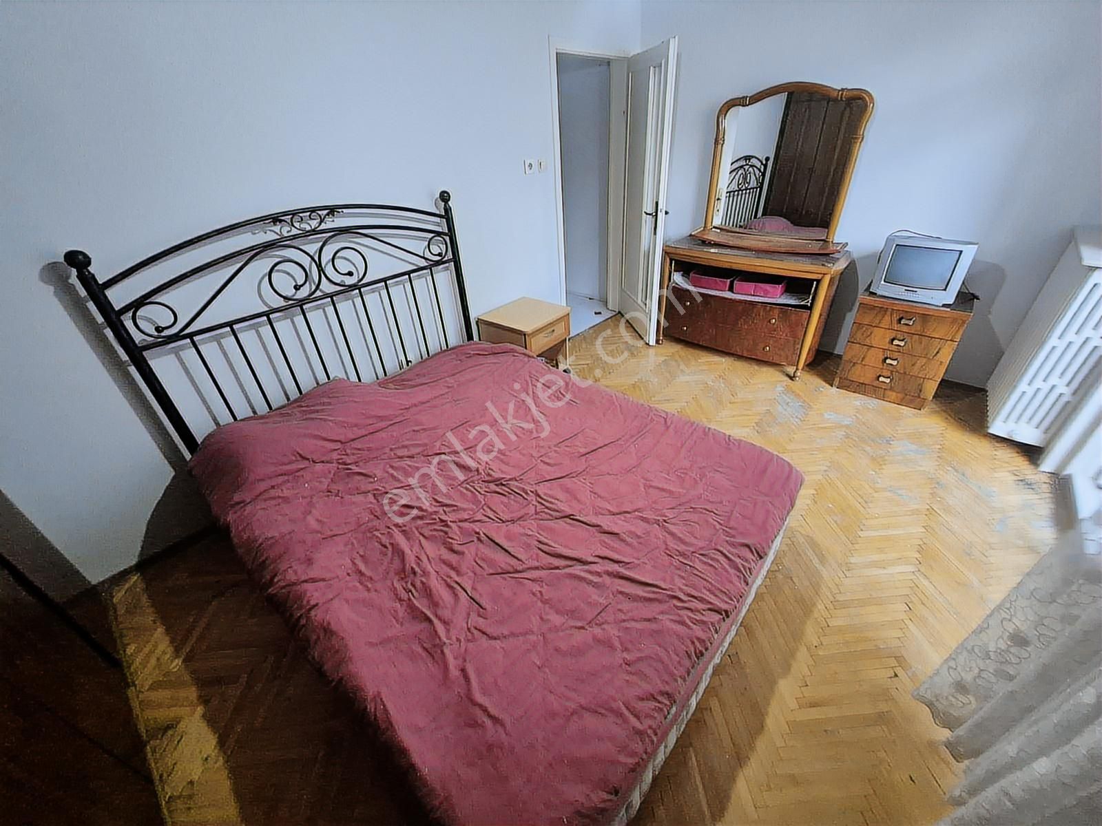 Arel'den Bahçelievler'de 1 Kat Giriş Üstü Mobilyalı M.ısıtma 3+1 - Görsel 21