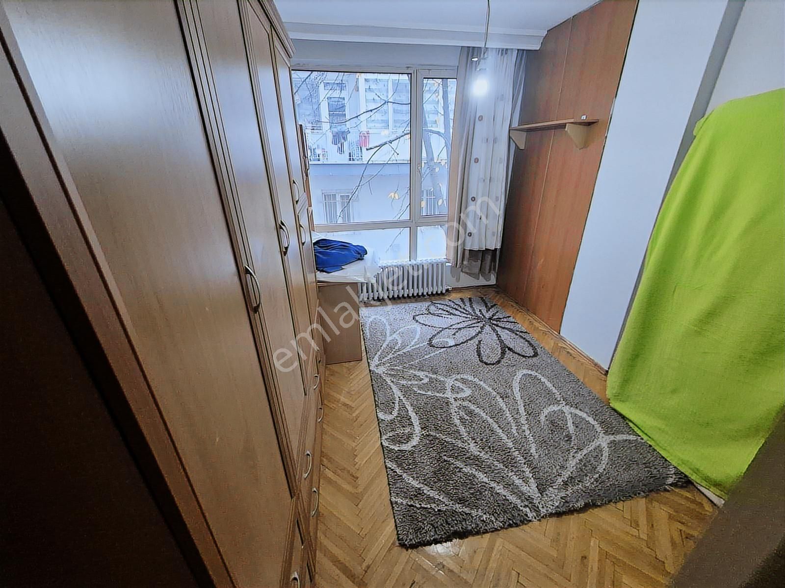 Arel'den Bahçelievler'de 1 Kat Giriş Üstü Mobilyalı M.ısıtma 3+1 - Görsel 34