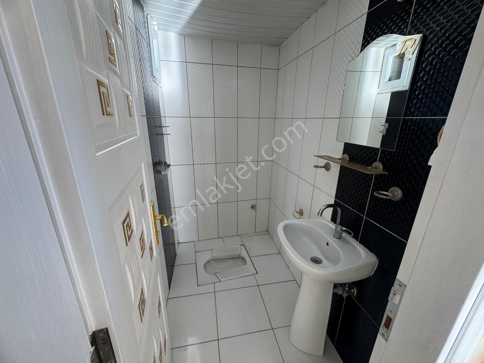 Atatürk Cad Üstünde Kullanışlı 3+1 Kiralık - Görsel 16