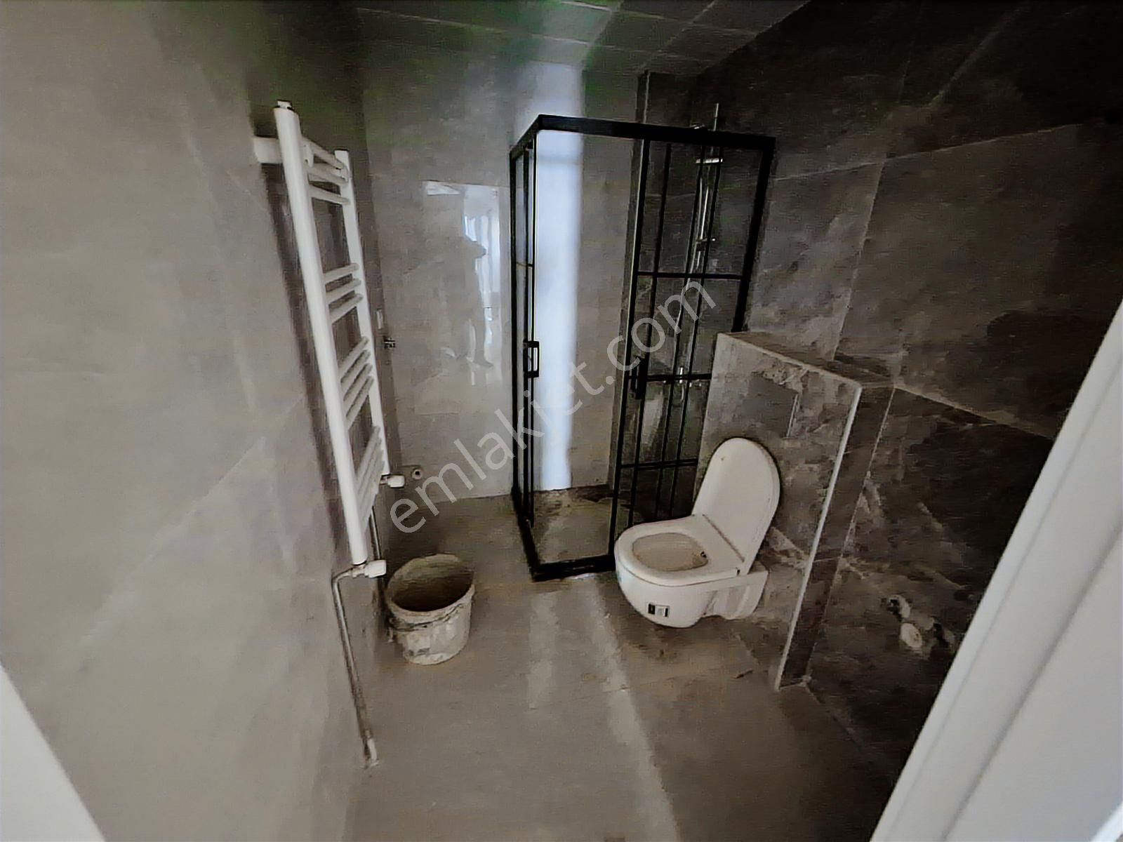 Arel'den Bahçelievler'de 1 Kat Yeni Bina Sıfır Ön Cephe 3+1 - Görsel 27