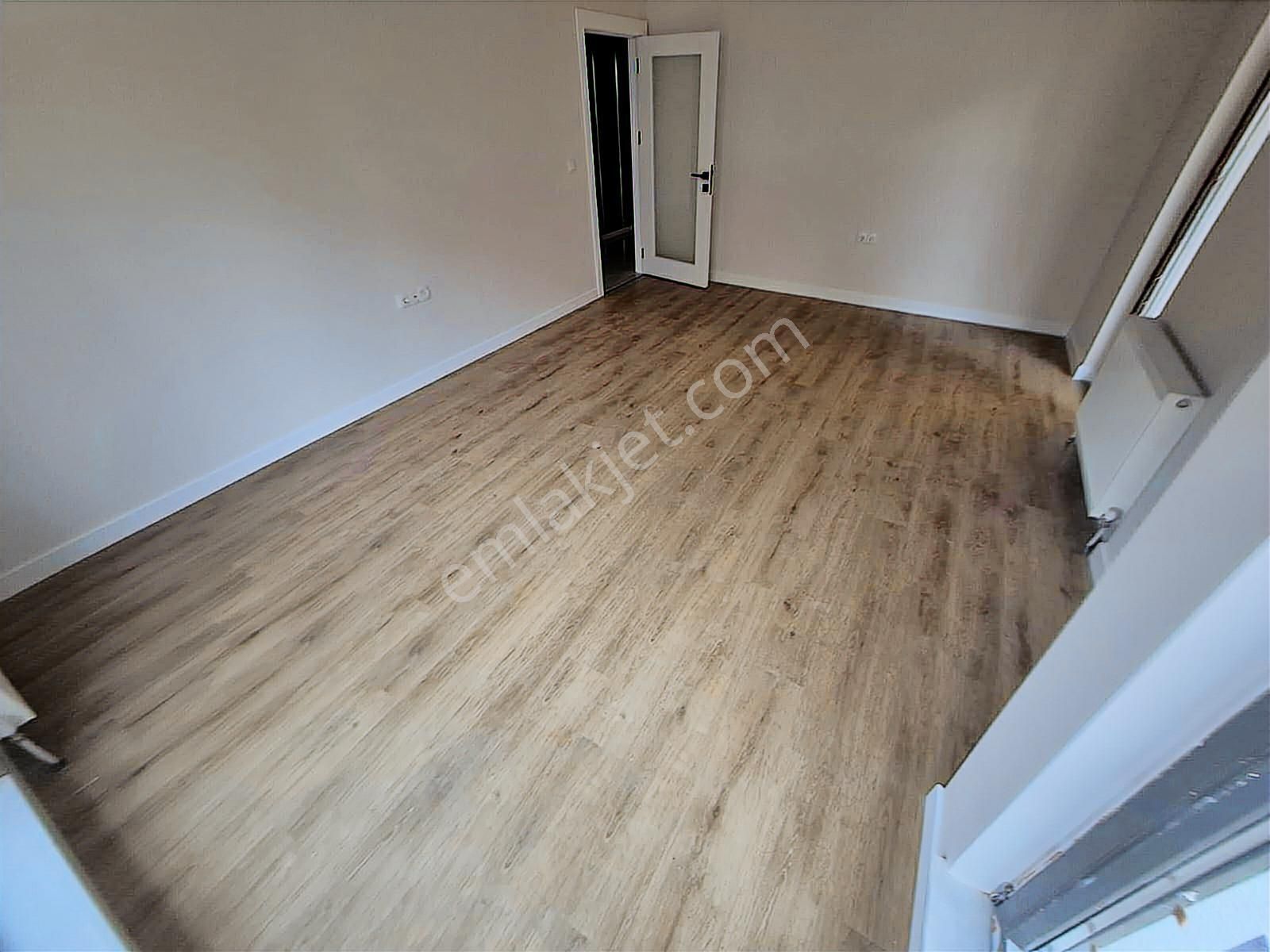 Arel'den Bahçelievler'de 1 Kat Yeni Bina Sıfır Ön Cephe 3+1 - Görsel 3